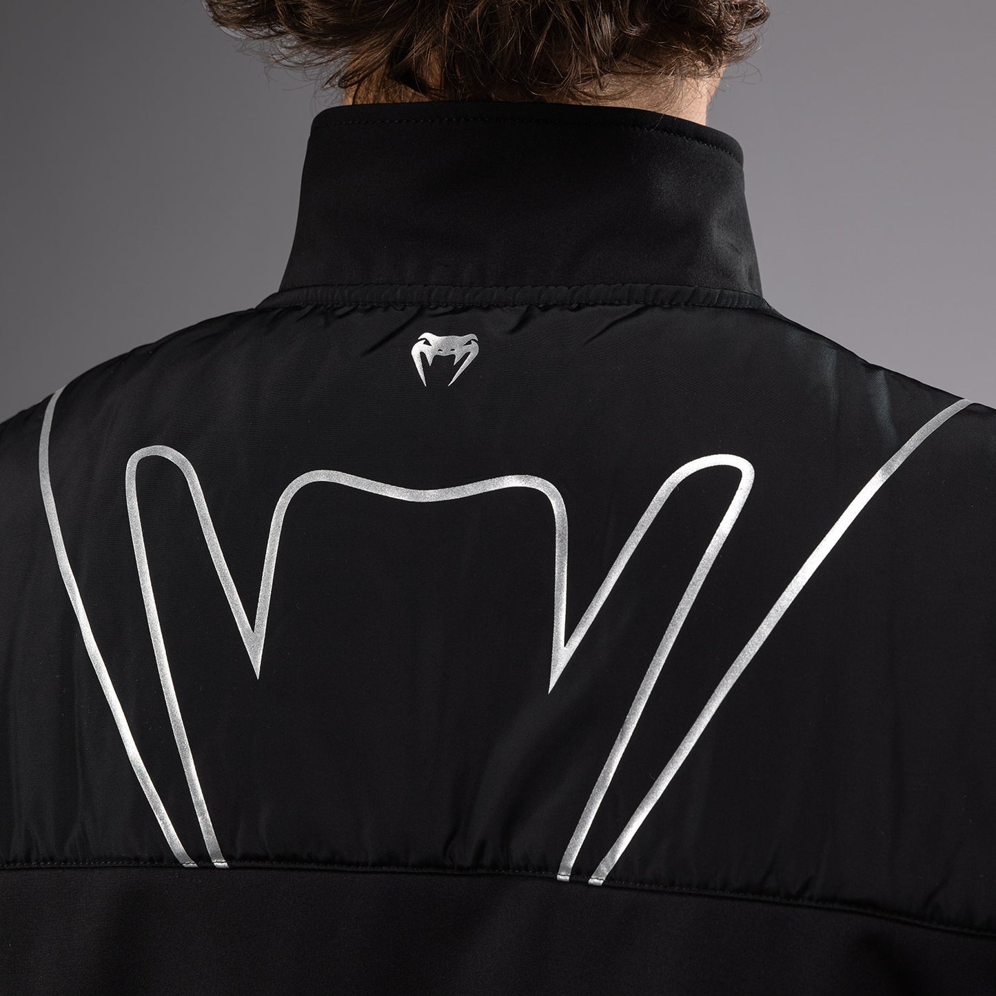 Venum Paddock Softshell Jacket с короткими рукавами - Черный