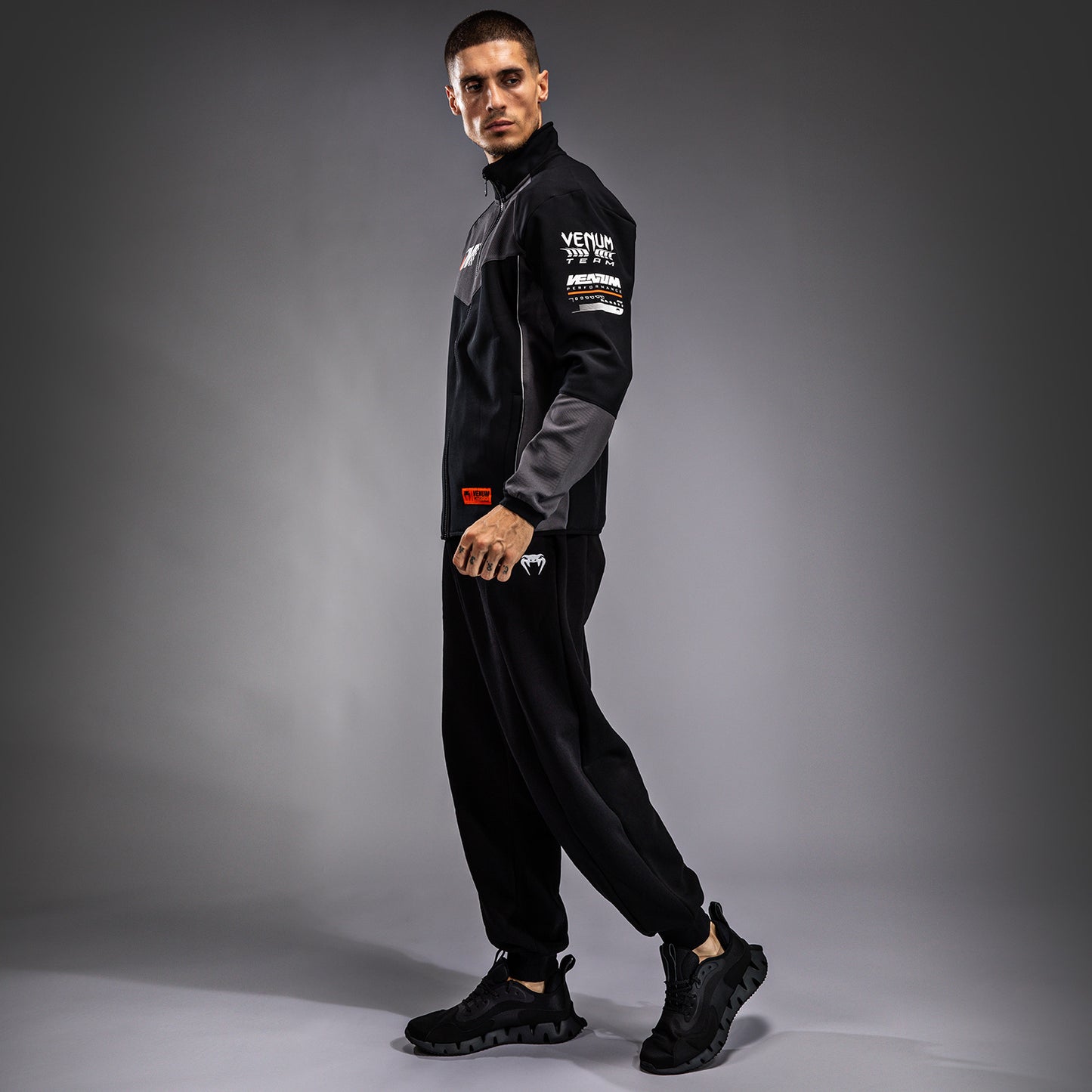 Куртка Venum Motorsport Softshell - Глубокий Черный