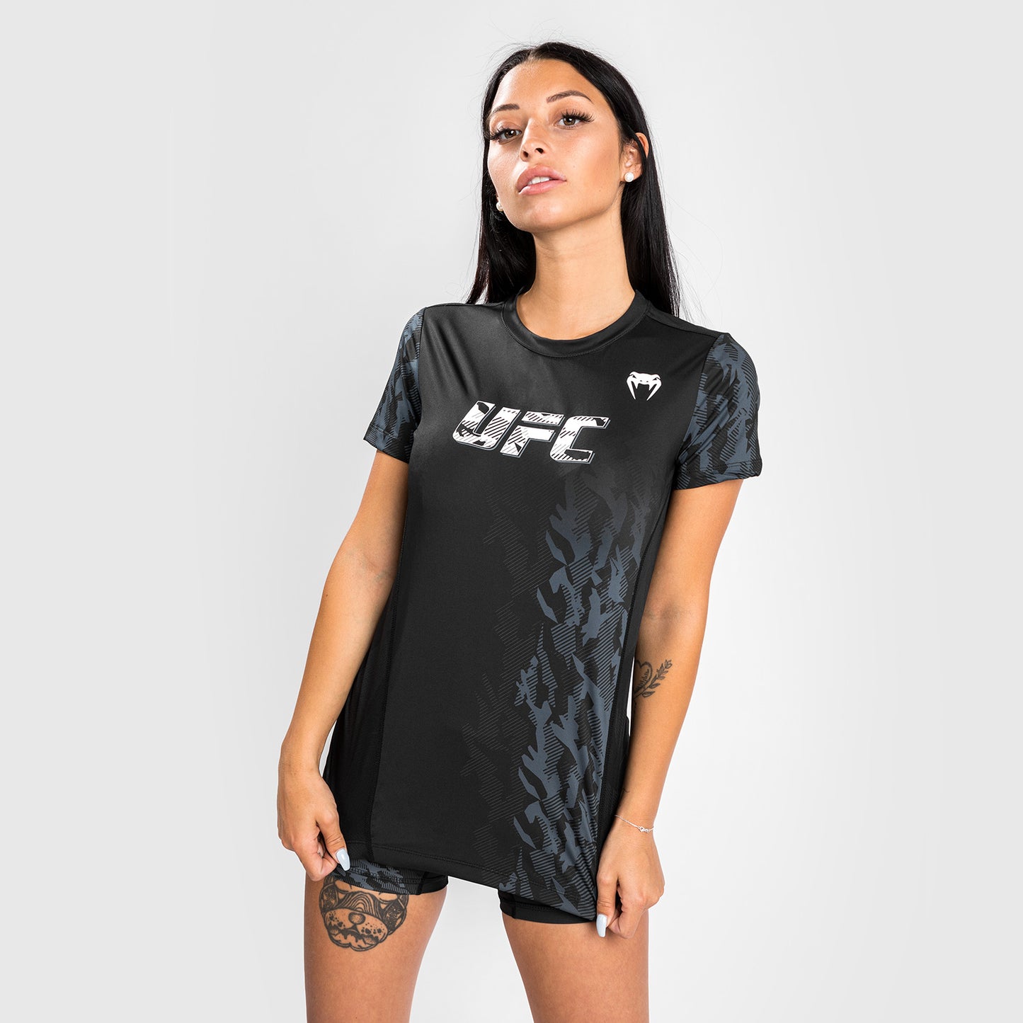 Женская футболка Performance с коротким рукавом Venum UFC Authentic Fight Week – Чёрный