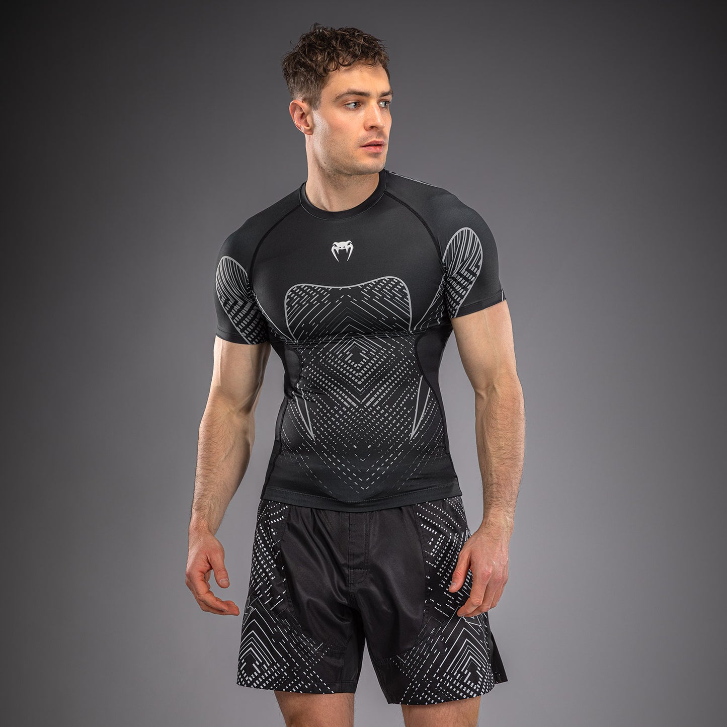 Рашгард с коротким рукавом Venum Midnight Fury – Чёрный/Серый/Серебристый