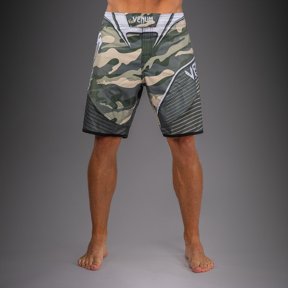 Файтшорты Venum Camo Hero - Хаки/Молочный