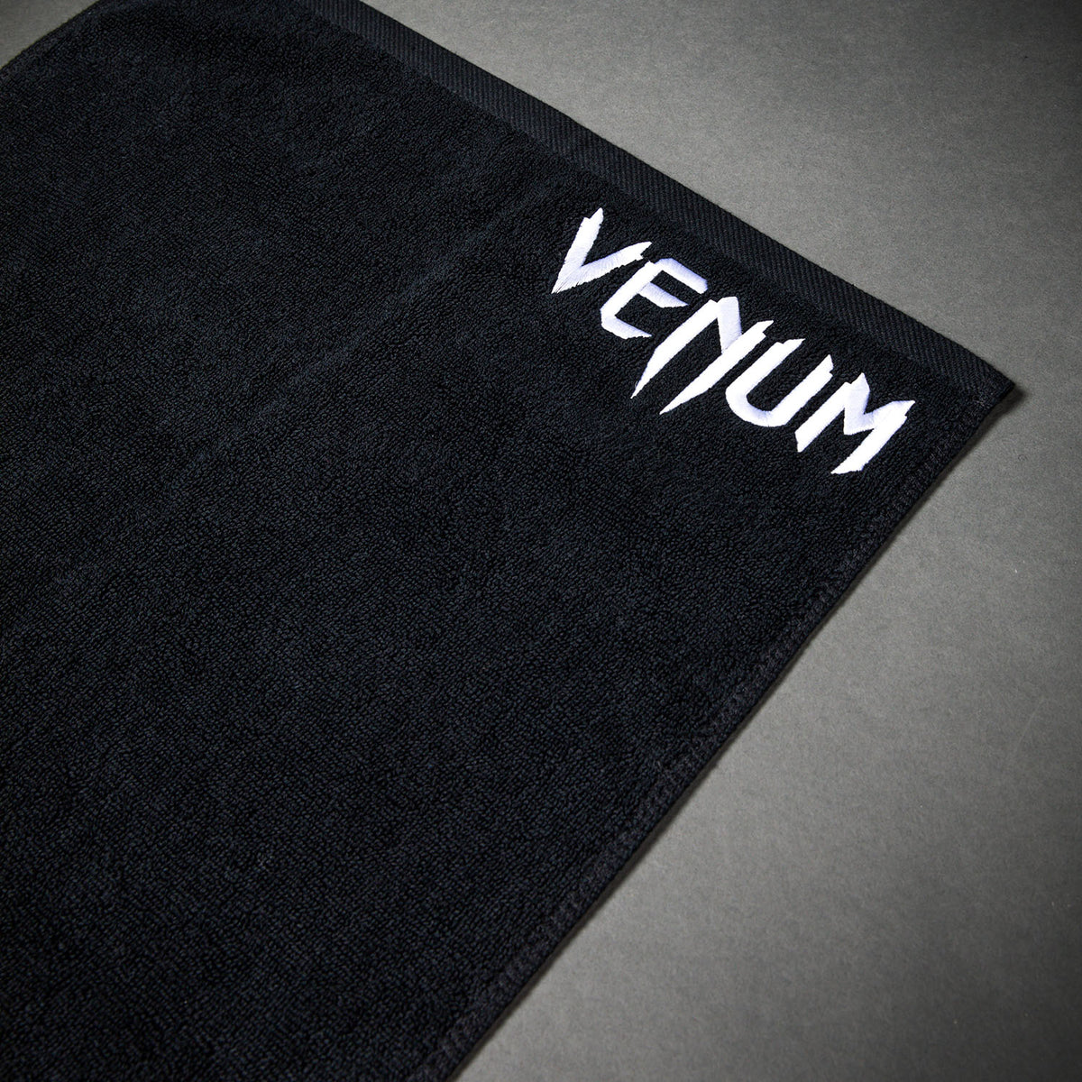 Полотенце Venum MX Basics - Черный/Белый