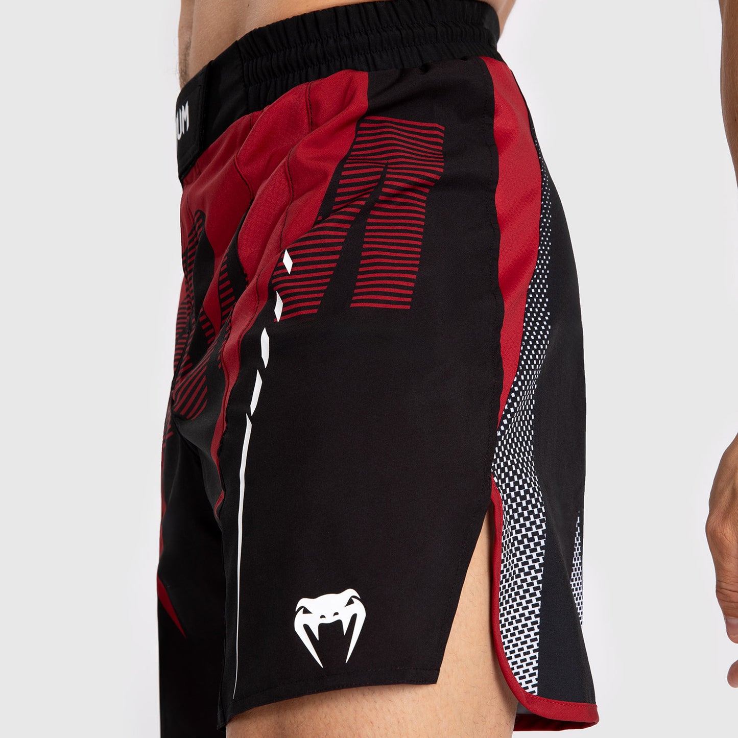 Мужские Шорты Venum Adrenaline - Red