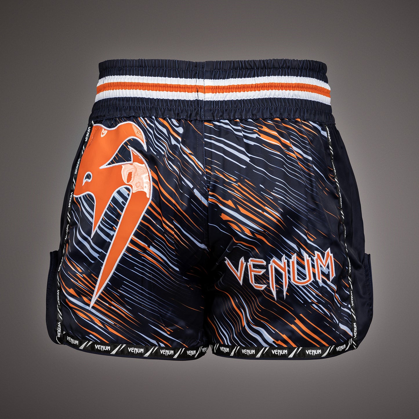 Шорты Venum Giant Muay Thai Shorts - оранжевый