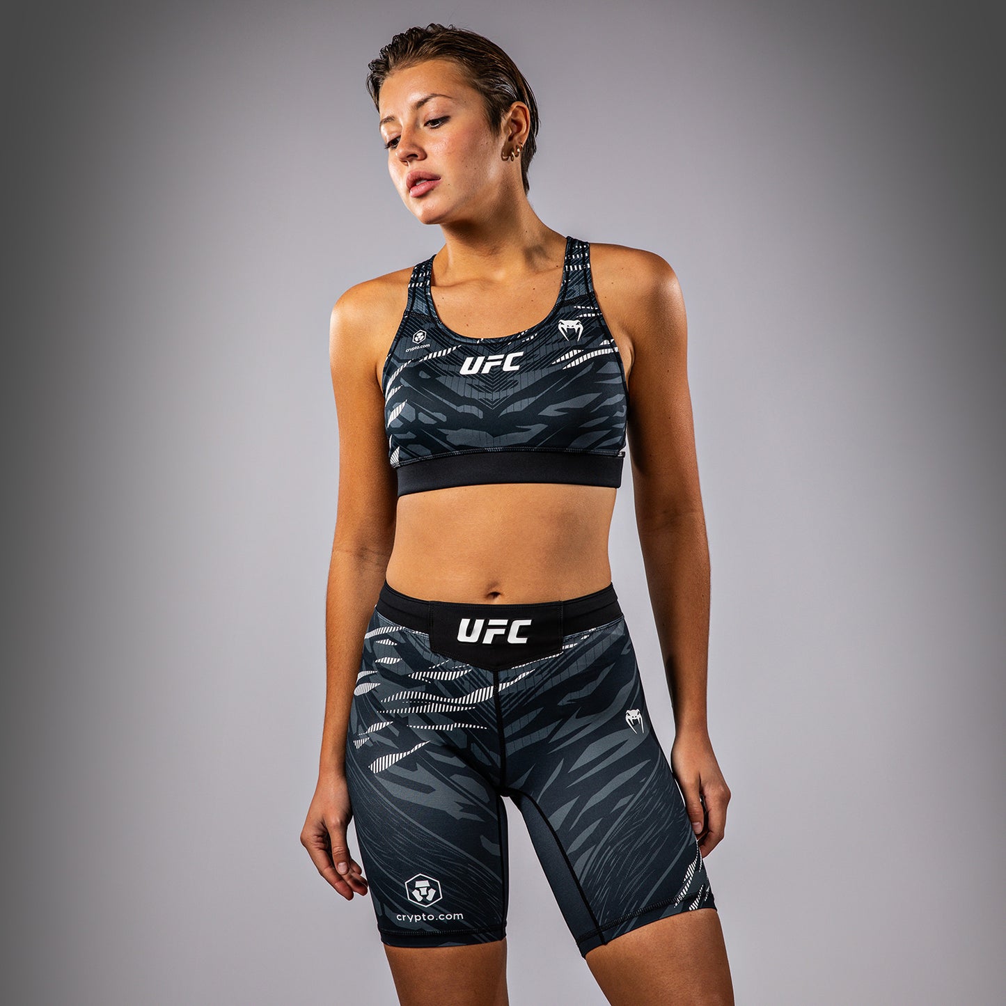 Спортивный бюстгальтер UFC Fusion by Venum Authentic Fight Night для женщин - Black