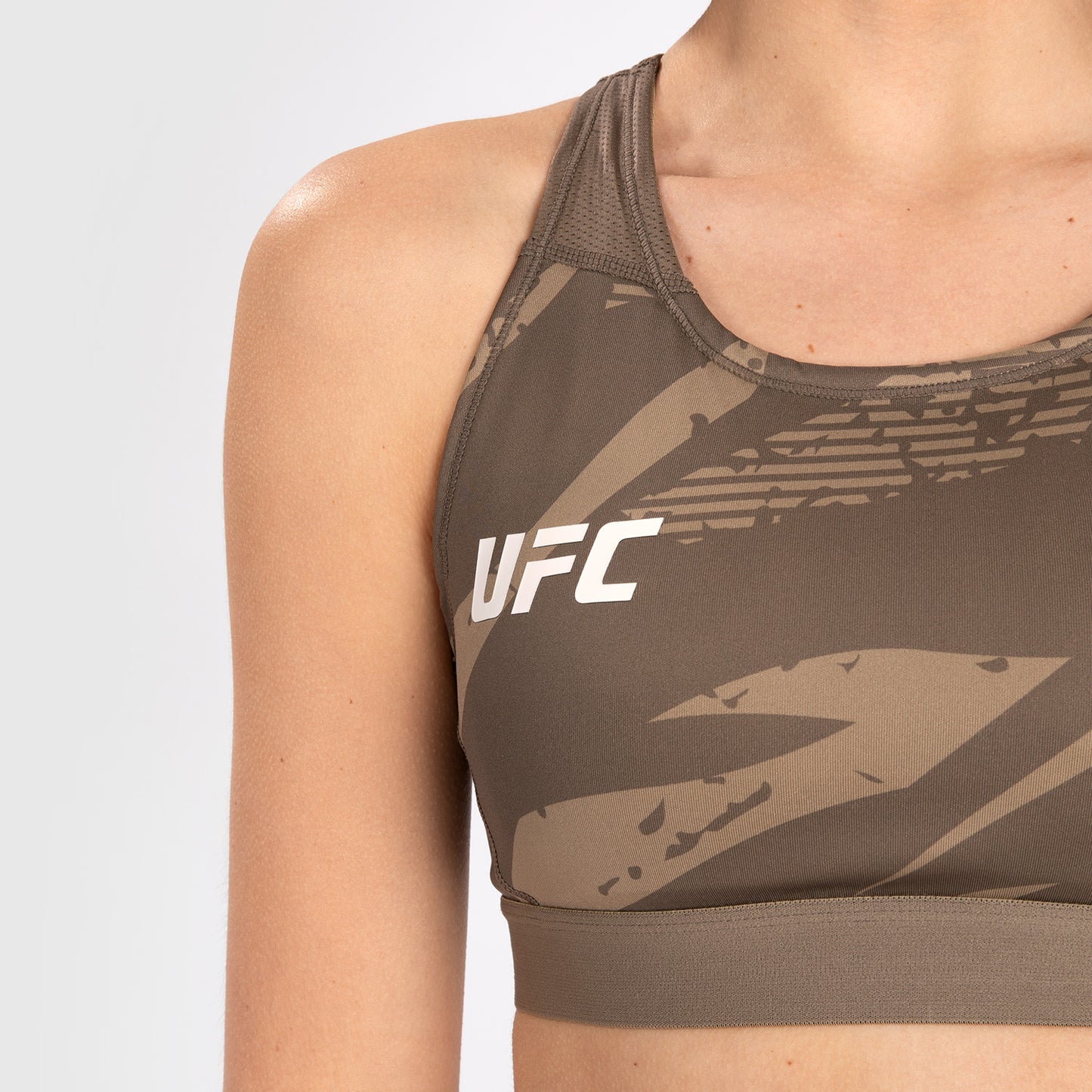 Женский спортивный бра UFC Adrenaline by Venum Fight Week – Desert Camo