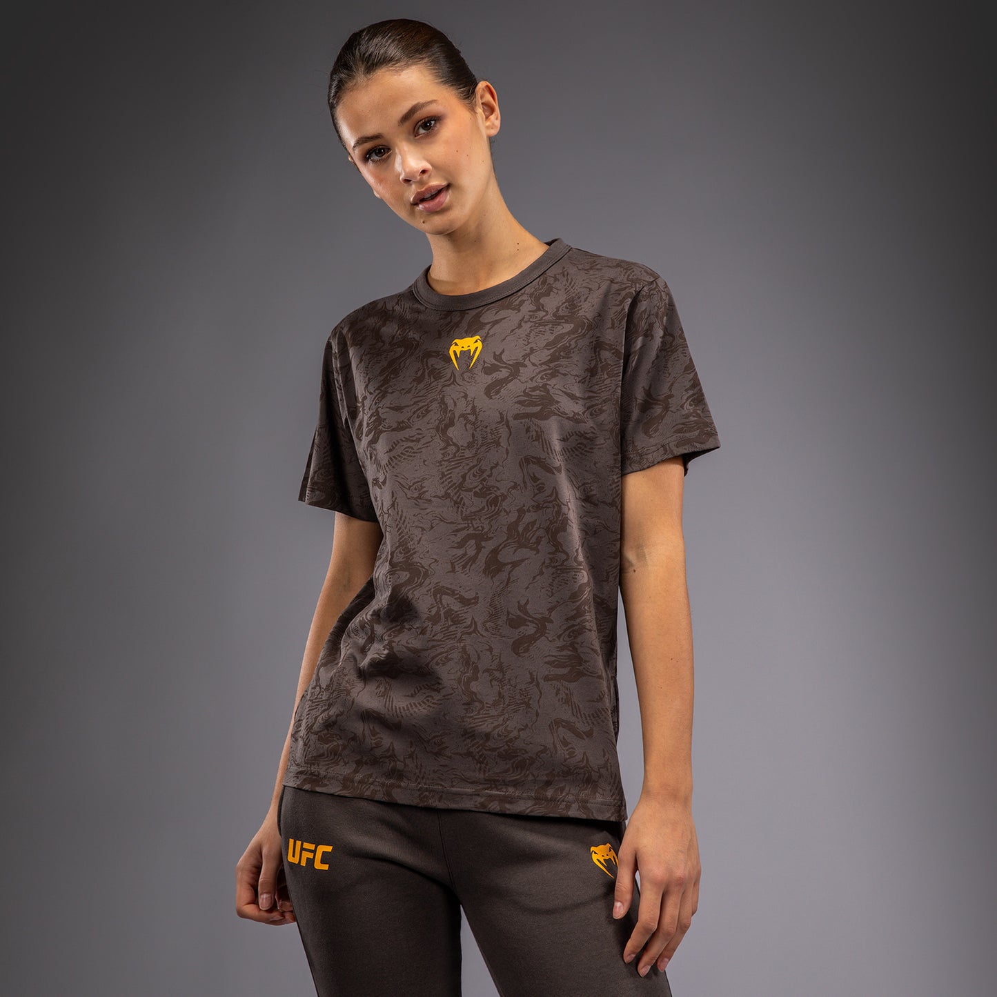 Футболка UFC Fusion by Venum Fight Week с коротким рукавом для женщин - Earthen Brown