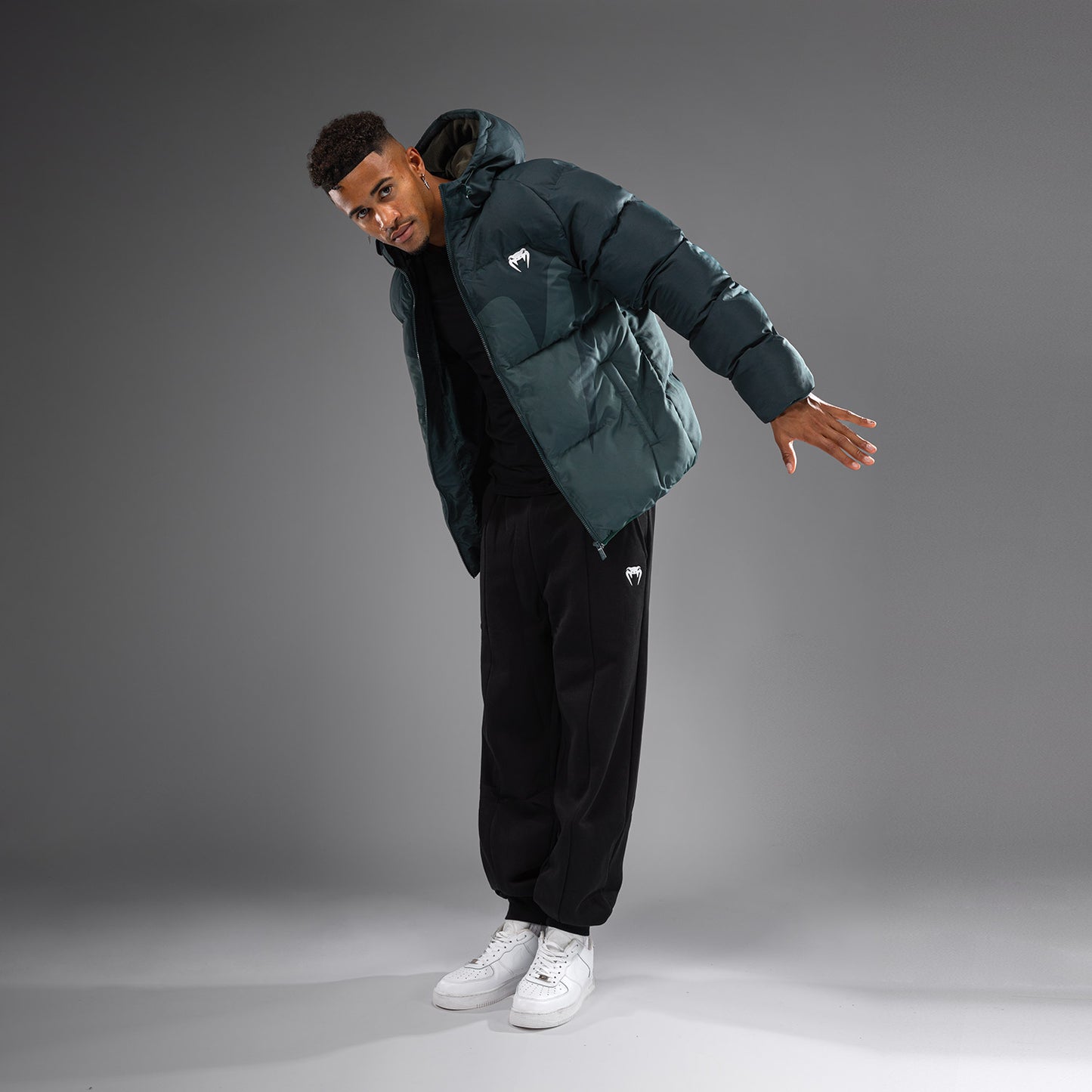 Куртка-пуховик Venum Attack - Армейский зеленый