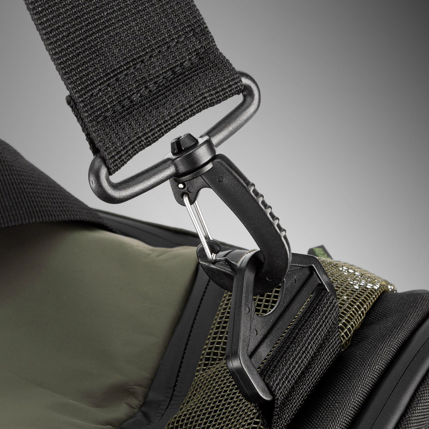 Спортивная сумка Venum Trainer Lite Evo (48 л) – Хаки/Чёрный
