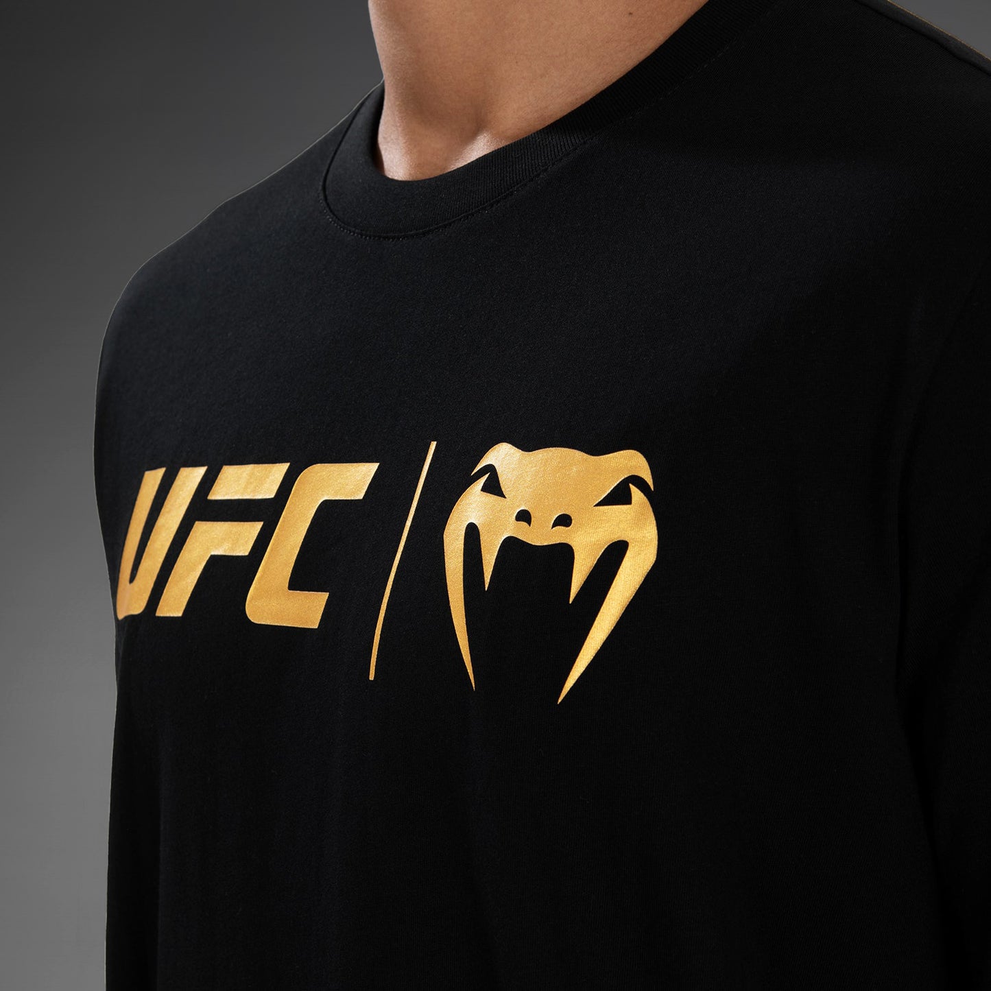 Футболка UFC Venum Classic - черный/золотой