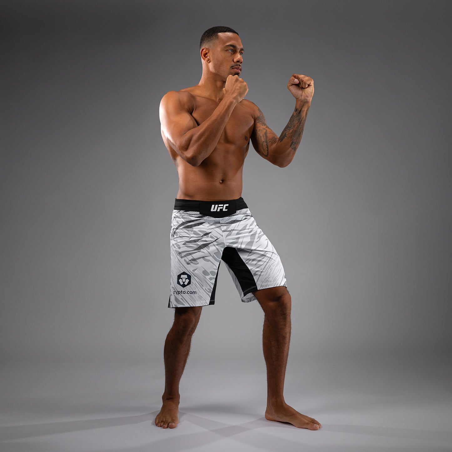 Шорты UFC Fusion by Venum Authentic Fight Night для мужчин - Длинный крой - White