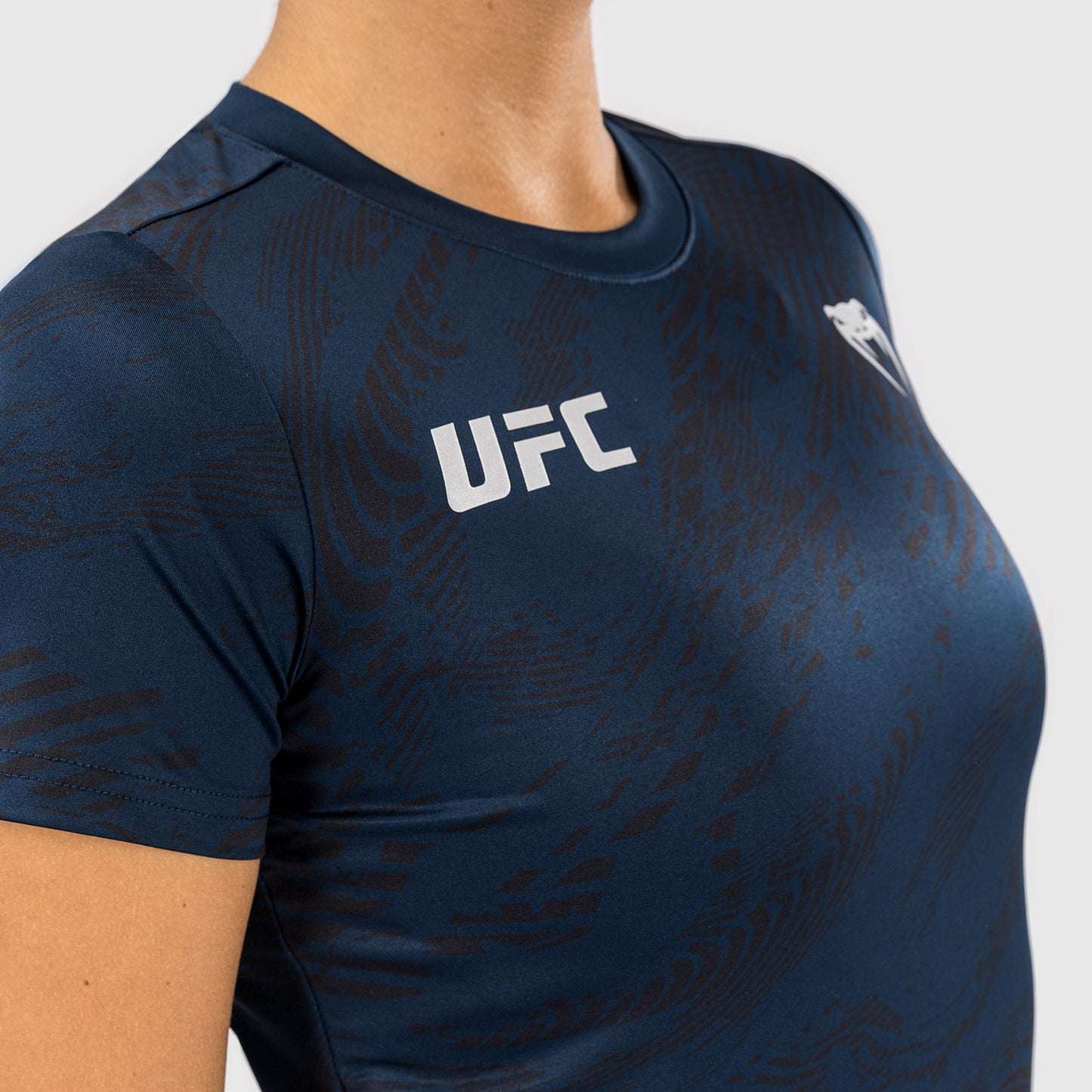Футболка UFC Fusion by Venum Fight Week Dry-Tech для женщин - Oceanic Blue