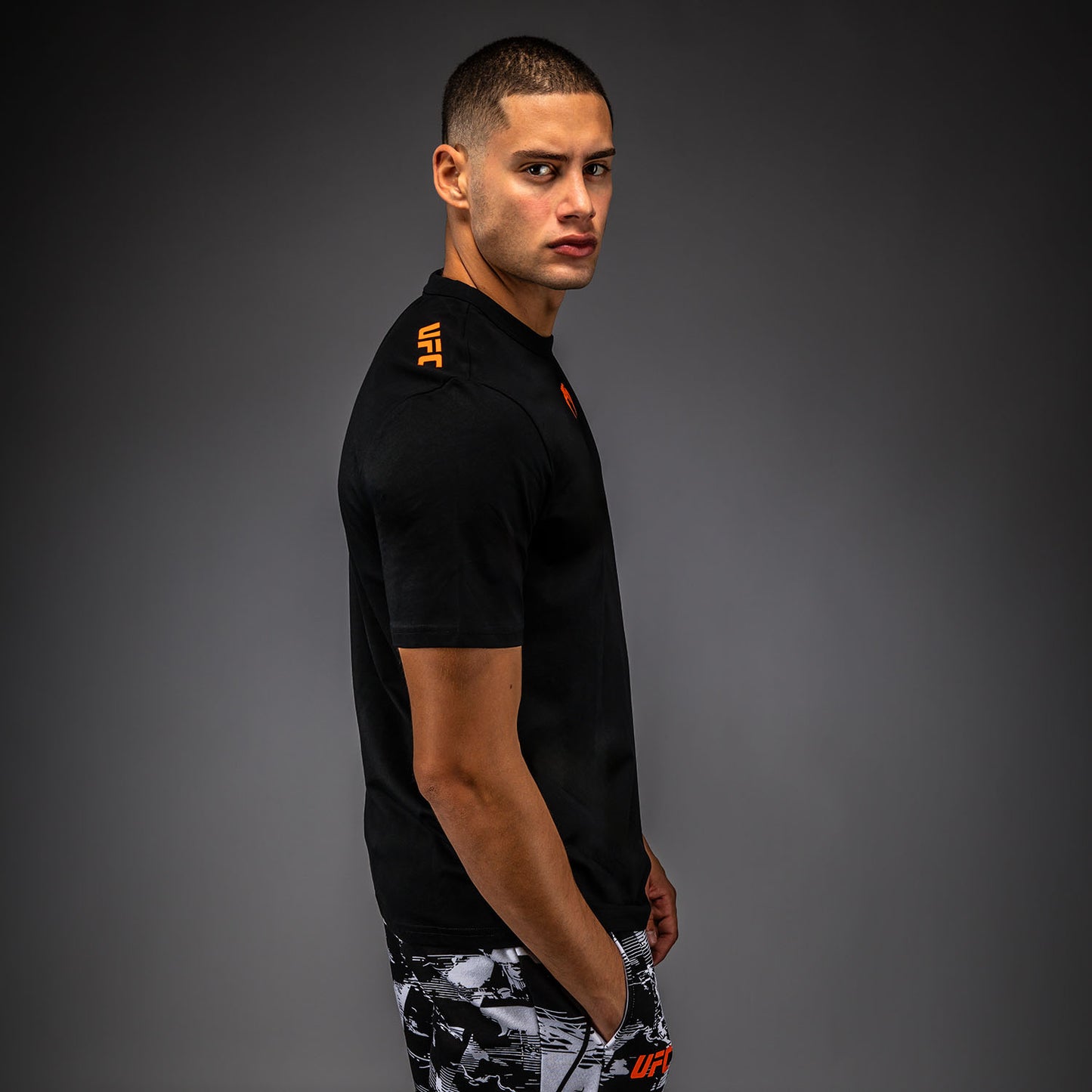 UFC Zenith by Venum Authentic Fight Week Футболка с коротким рукавом Мужская - Чёрный