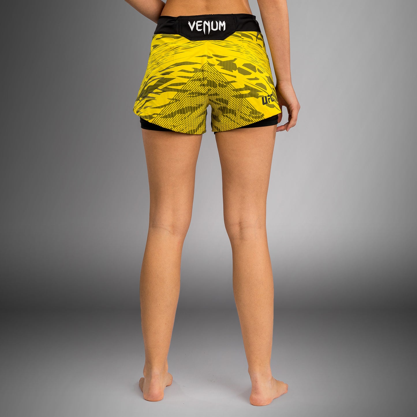 Шорты для борьбы UFC Fusion by Venum Authentic Fight Night для женщин - Yellow