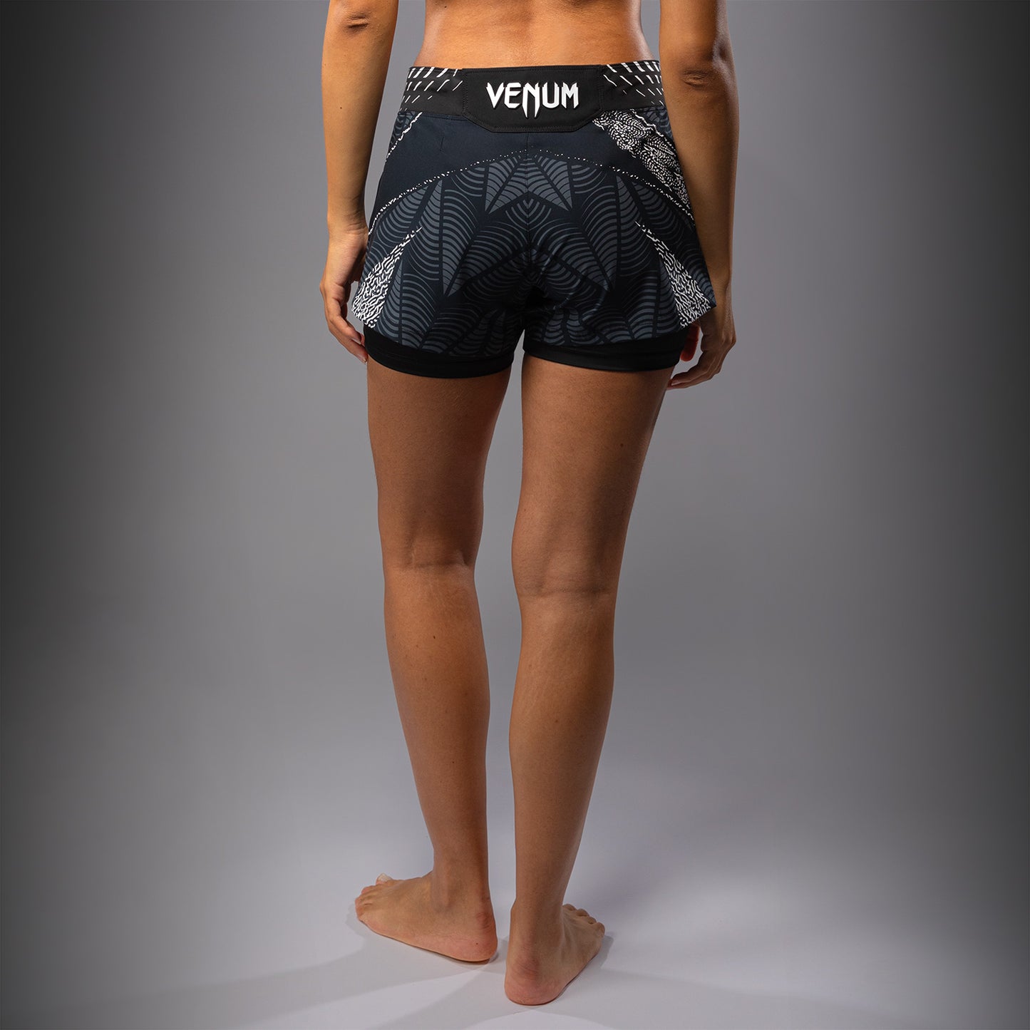 UFC Zenith by Venum Authentic Fight Night Короткие Шорты Fight Женские - Чёрный