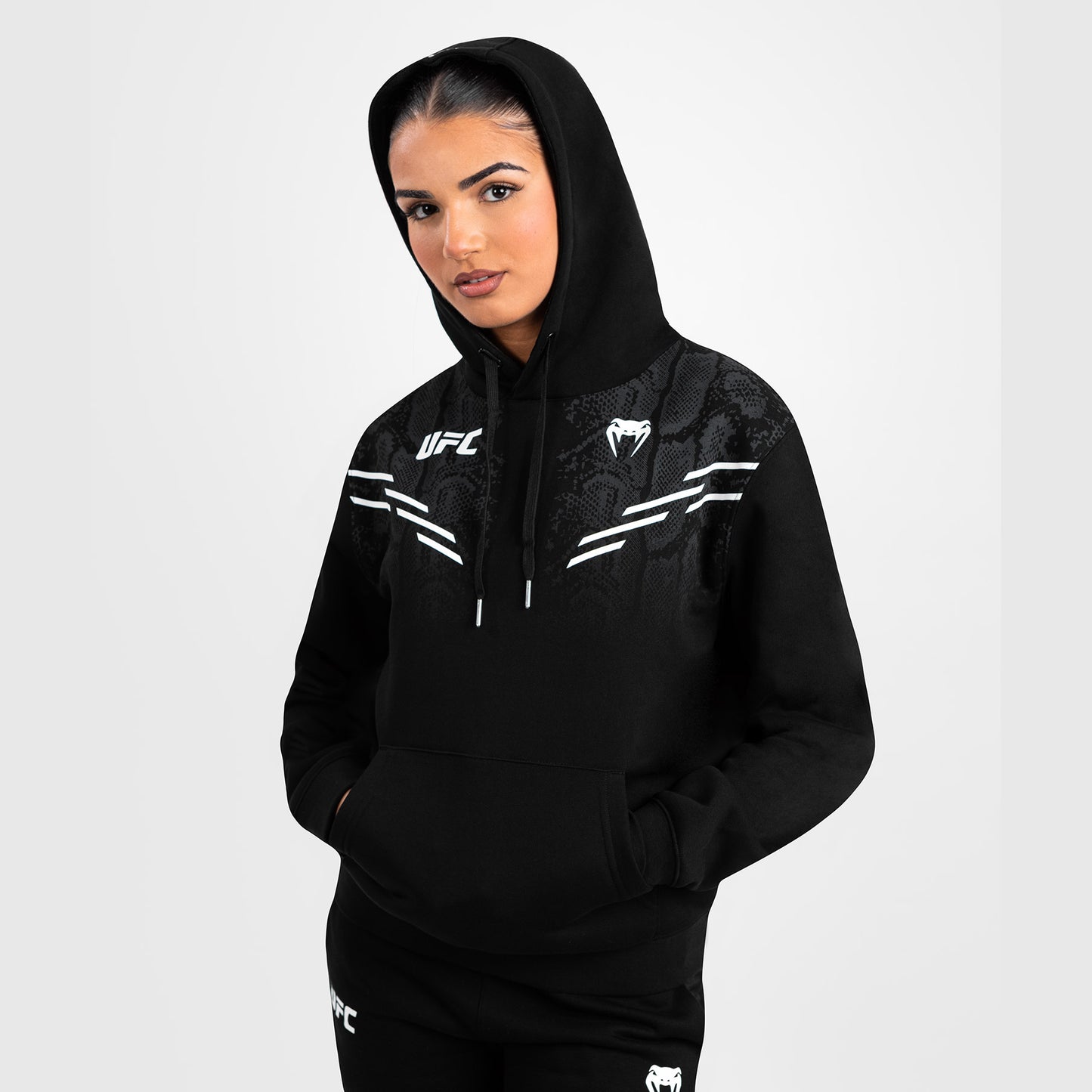 UFC Adrenaline by Venum Replica Женский пуловер с капюшоном - черный