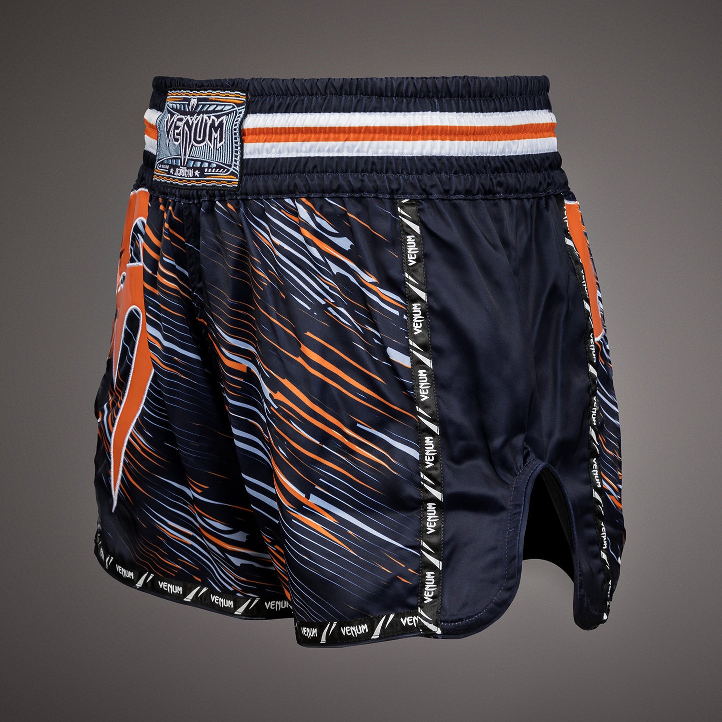 Шорты Venum Giant Muay Thai Shorts - оранжевый