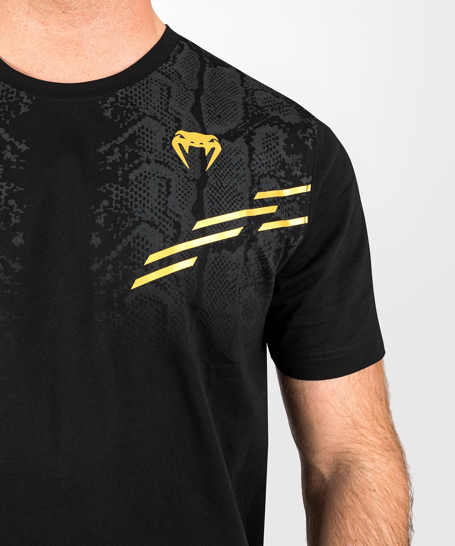 UFC Adrenaline by Venum Replica Мужская футболка с коротким рукавом - Champion
