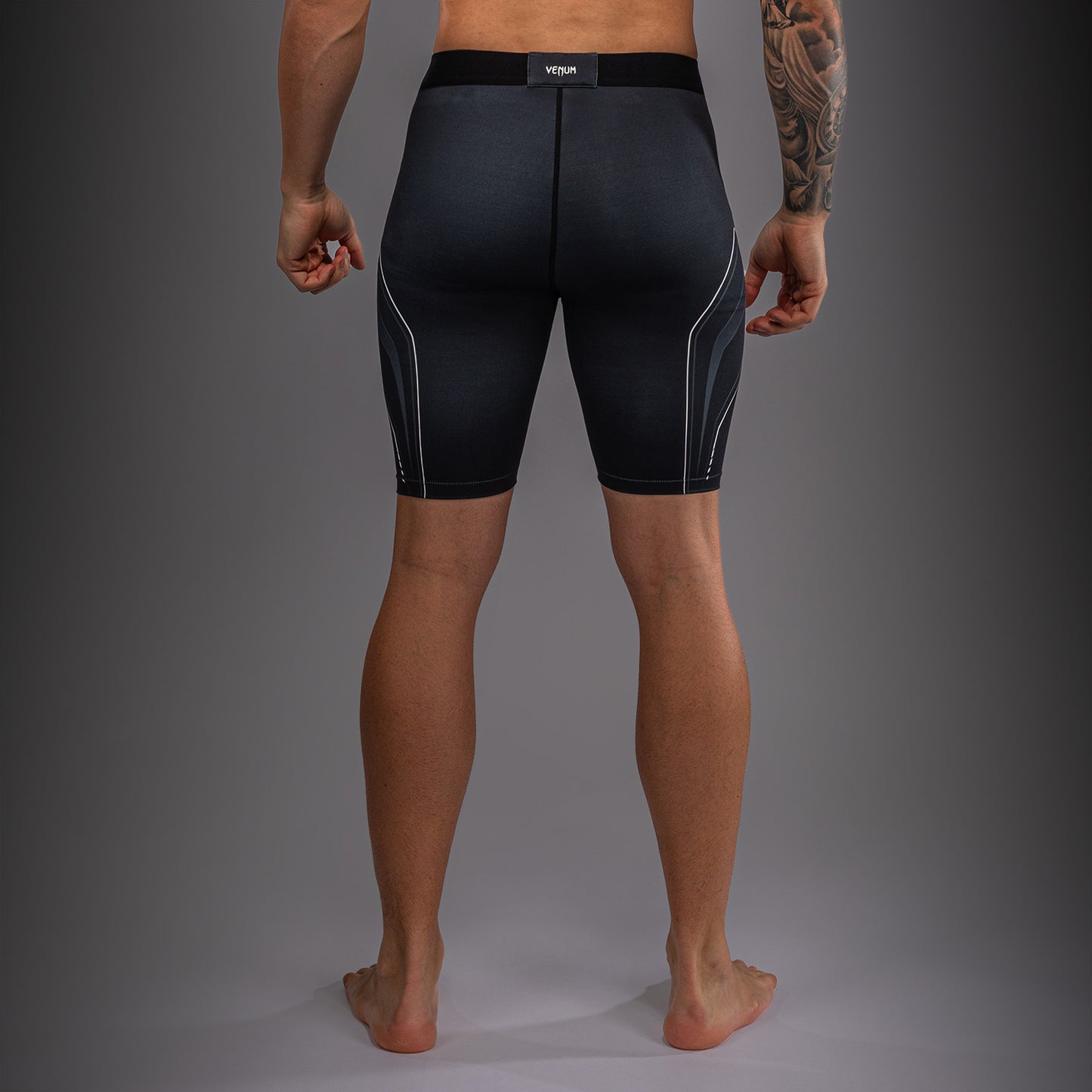 Компрессионные шорты Venum Streamline Vale Tudo – Чёрный/Белый