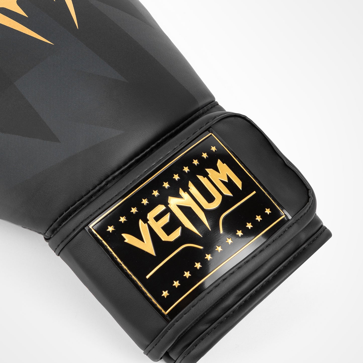 БОКСЕРСКИЕ ПЕРЧАТКИ VENUM RAZOR - ЧЕРНЫЙ/ЗОЛОТОЙ