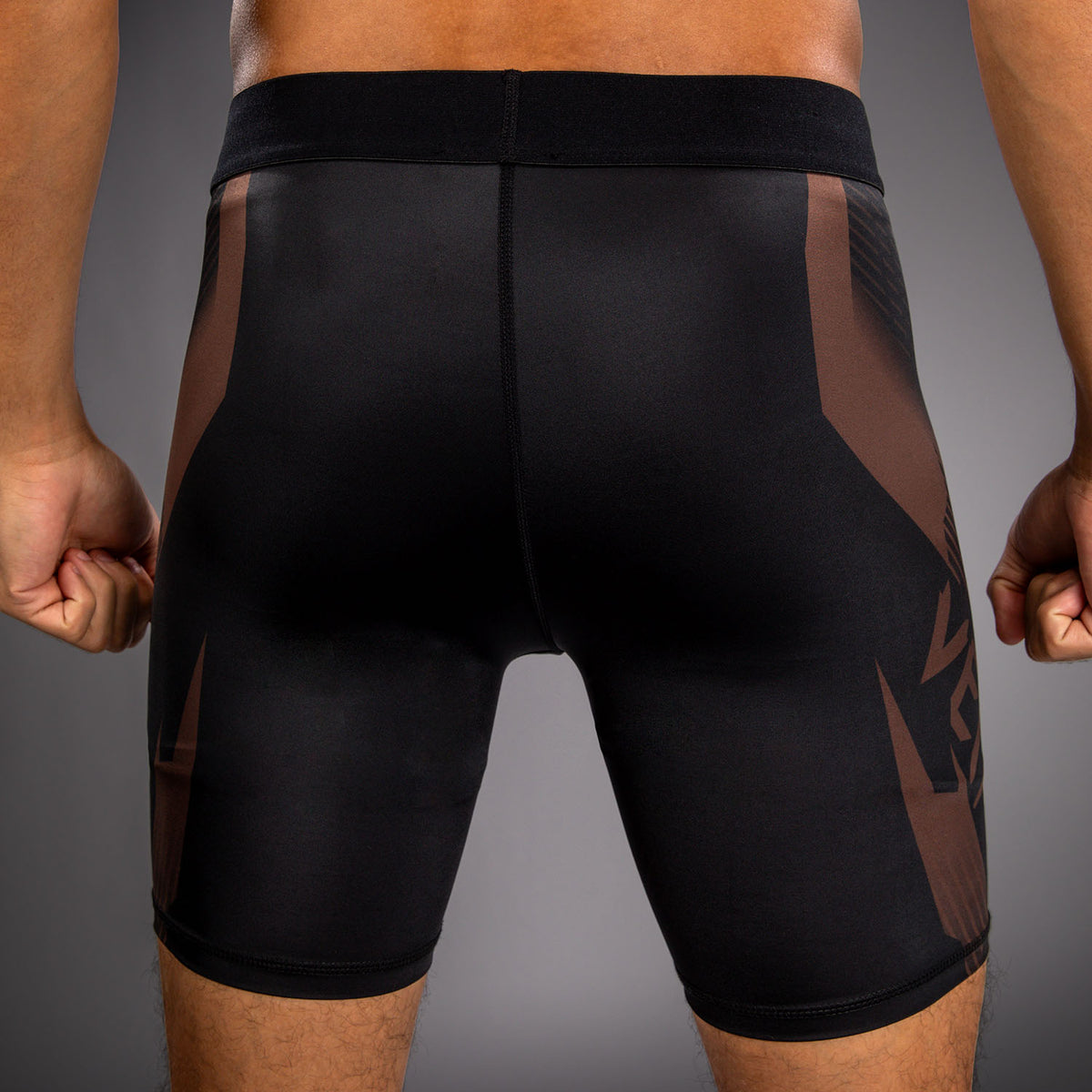 Компрессионные шорты Venum No-Gi 6.0 Vale Tudo - Чёрный/Коричневый