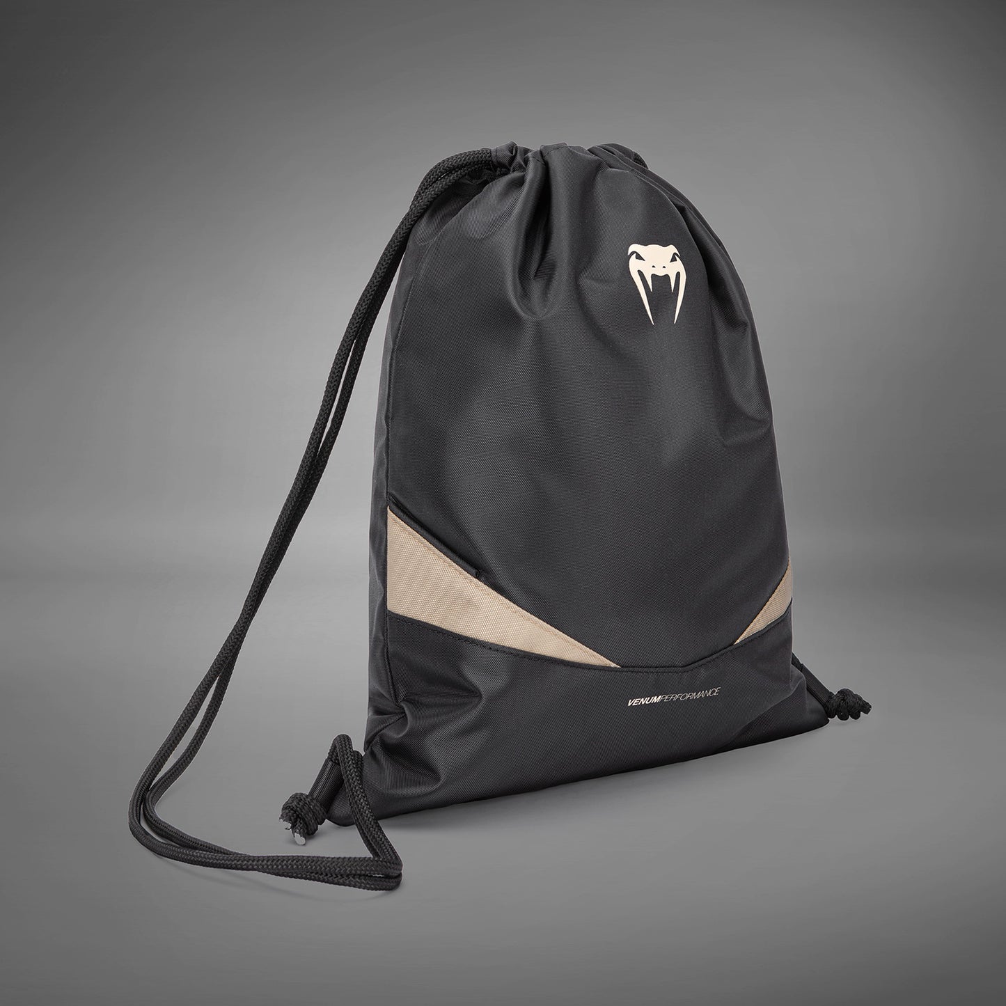 Спортивная сумка Venum Evo 2 с завязками (15-20 л) – Чёрный/Песочный