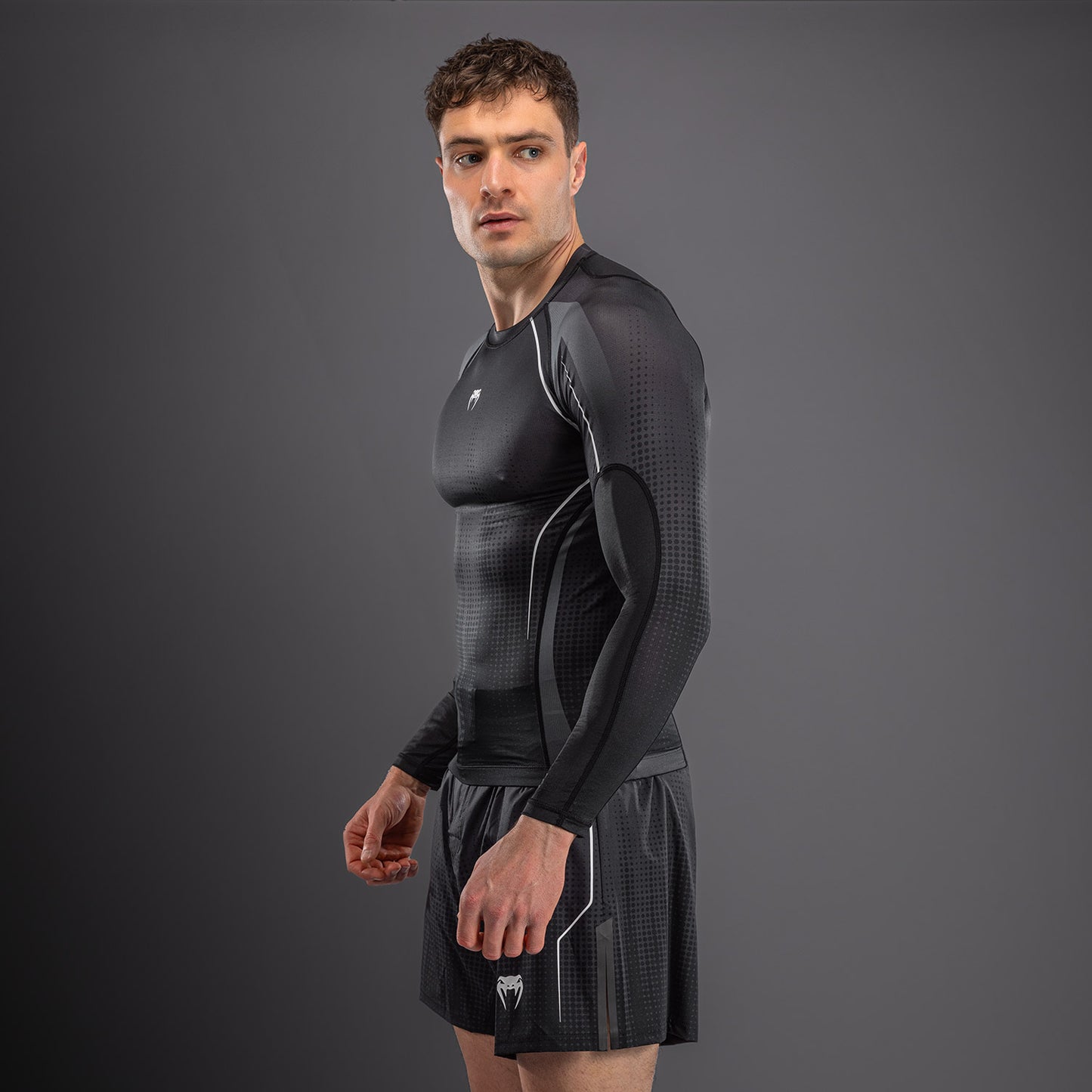 Рашгард с длинным рукавом Venum Stealth – Чёрный/Белый