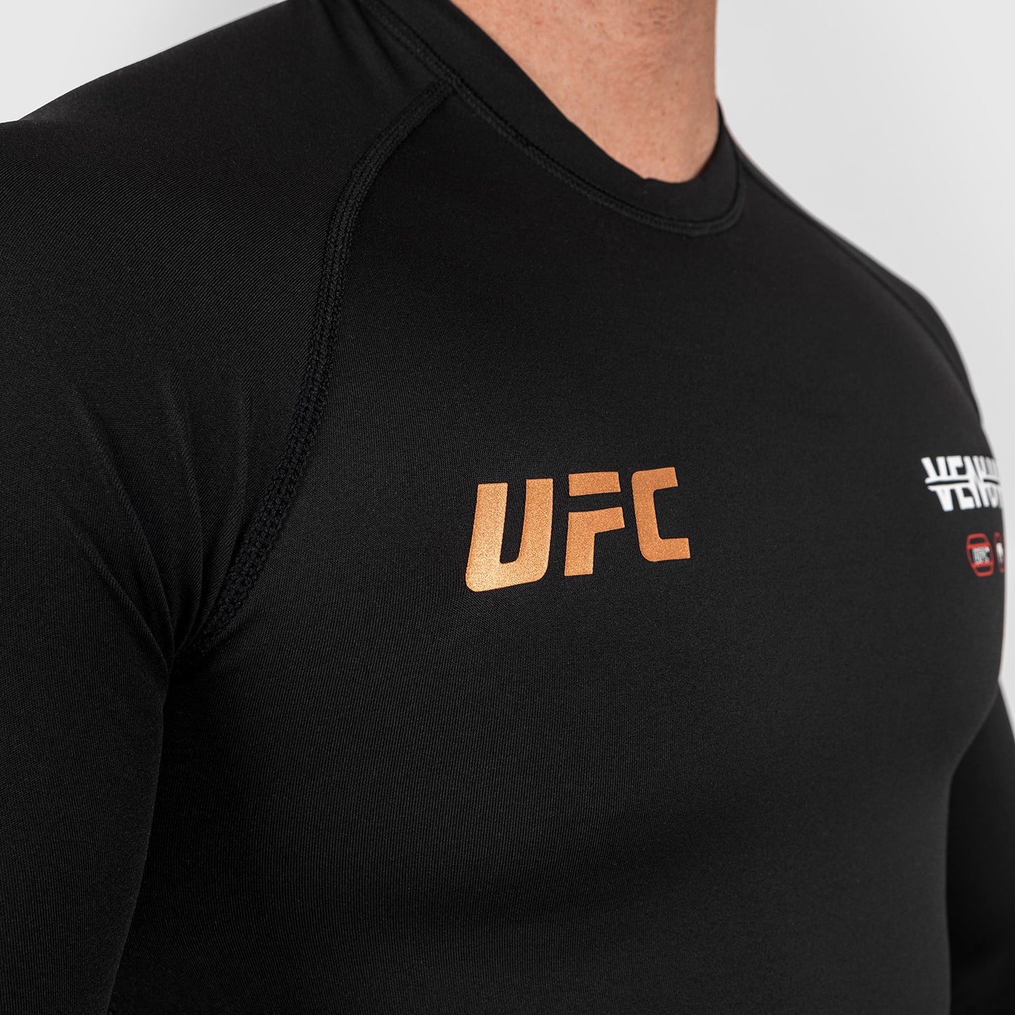 UFC Adrenaline by Venum Fight Week Рашгард с длинным рукавом для мужчин Performance - черный