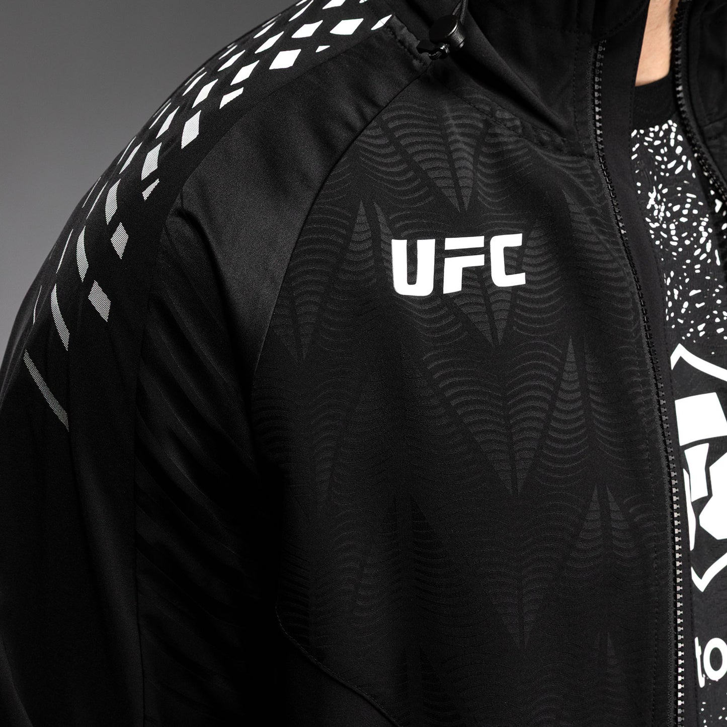 UFC Zenith by Venum Authentic Fight Night Толстовка Walkout Мужская - Чёрный