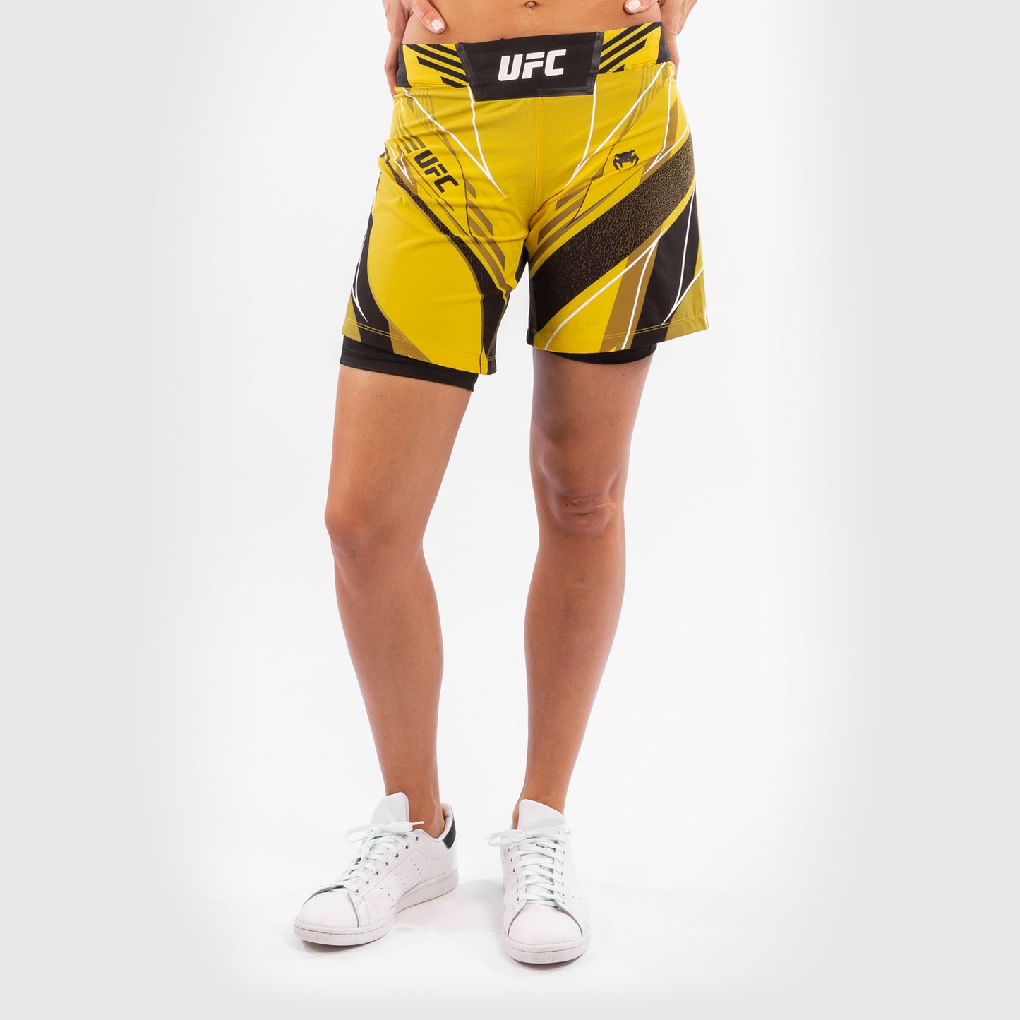 ЖЕНСКИЕ ШОРТЫ UFC VENUM FIGHT NIGHT – УДЛИНЕННЫЙ КРОЙ - Жёлтый