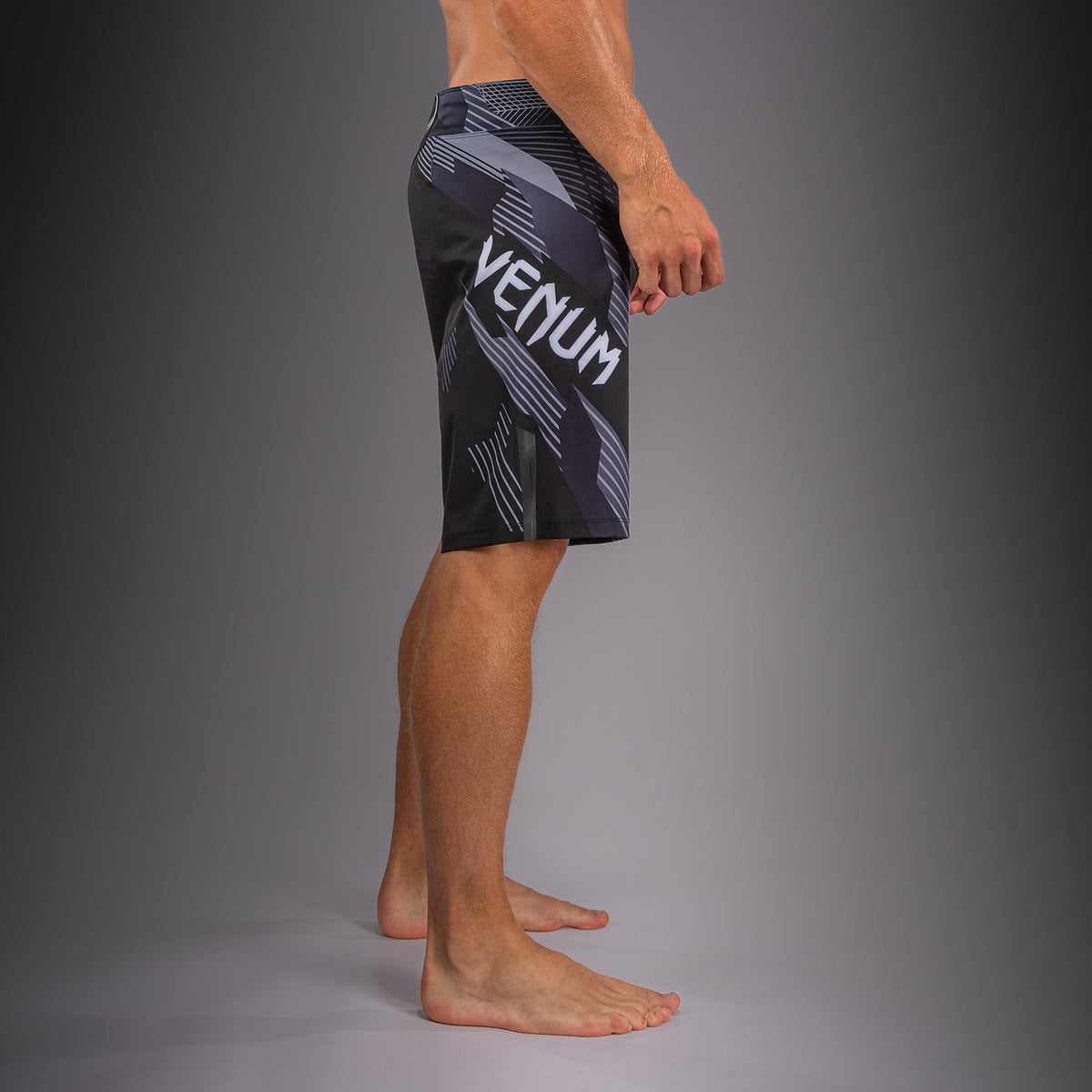 Файтшорты Venum No-Gi 6.0 - Чёрный/Белый
