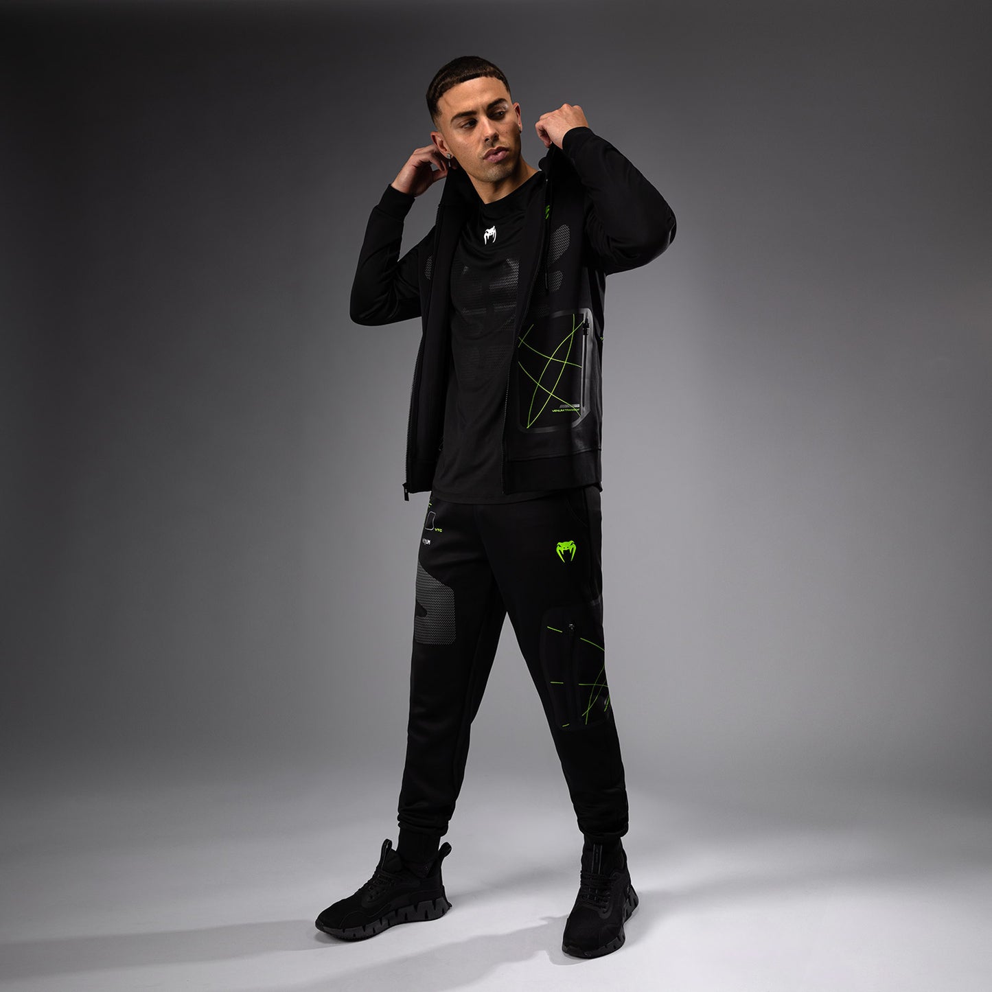 Venum Training Camp 4.0 Толстовка с полной застежкой-молнией - черный/нео-зеленый