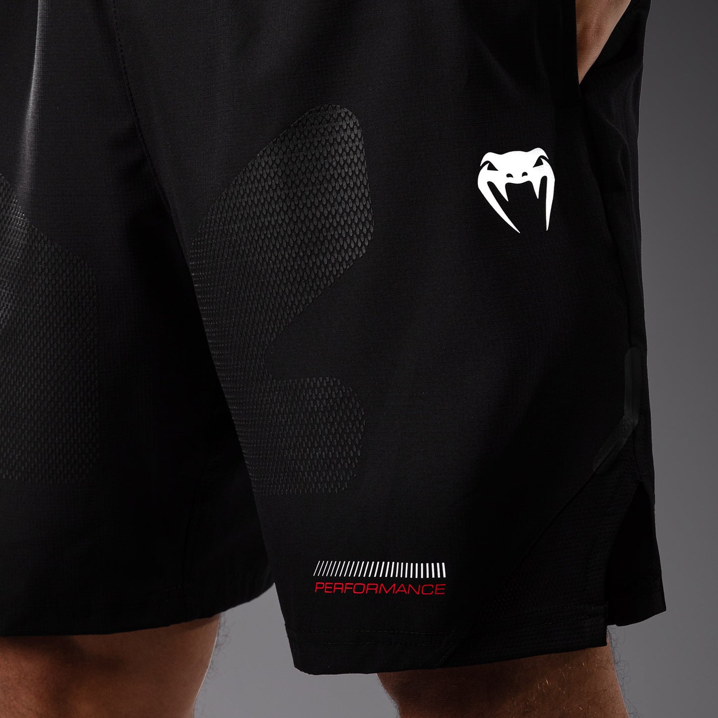 Venum Tactical XT  Мужские тренировочные шорты - черный/огненно-красный