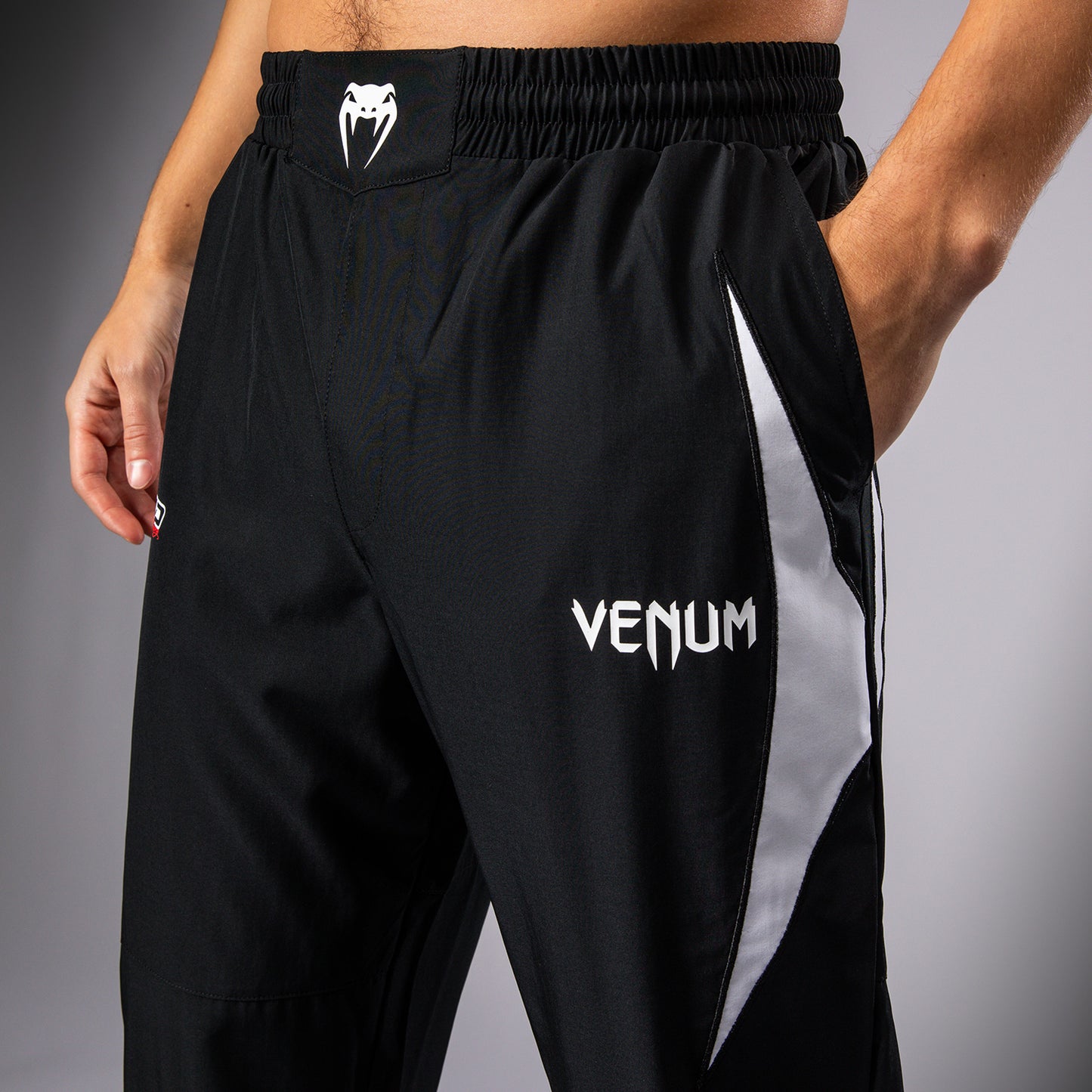 Мужские джоггеры Venum x Bud Racing - черный/белый/зеленый лайм