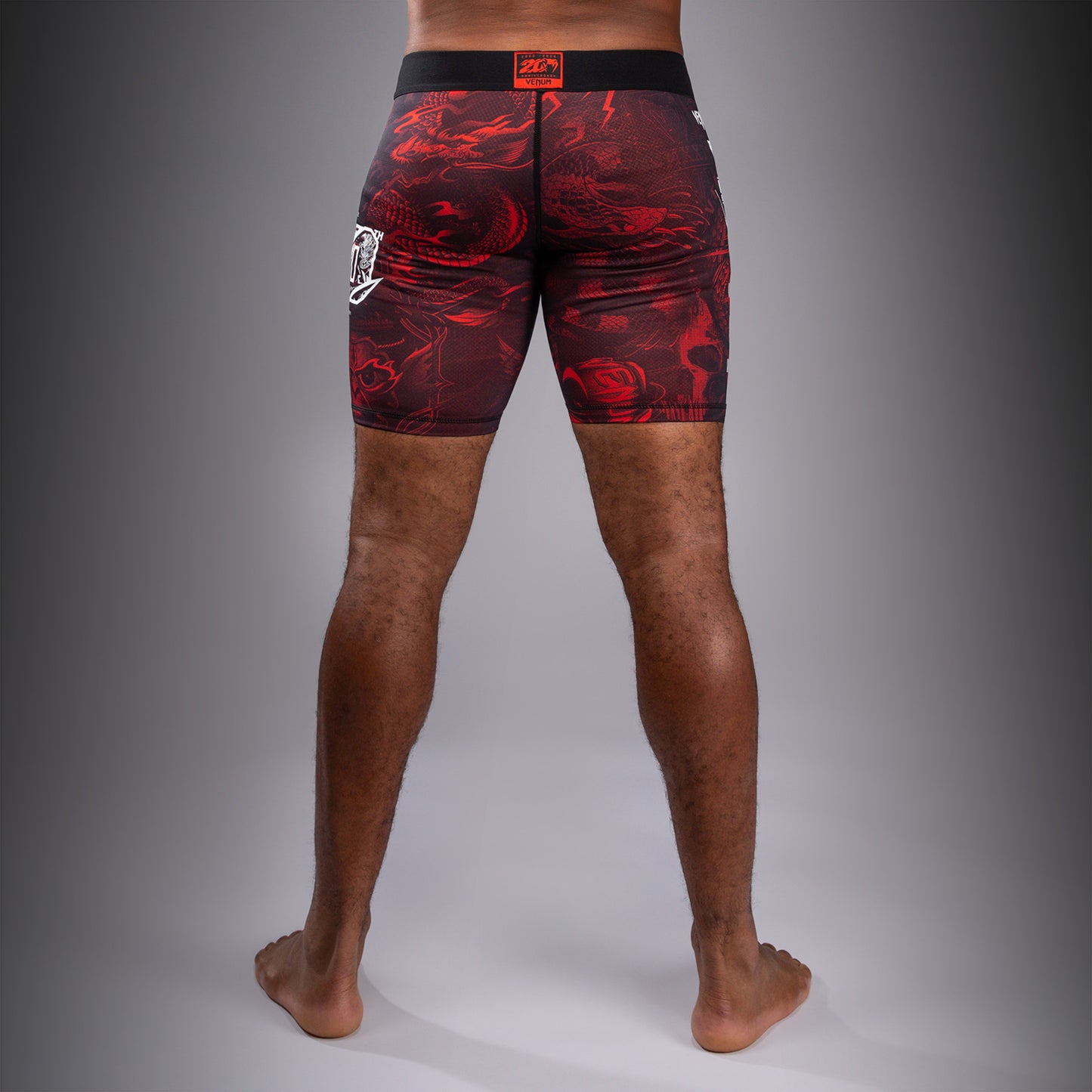 Компрессионные шорты Venum 20th Anniversary - Чёрный/Красный