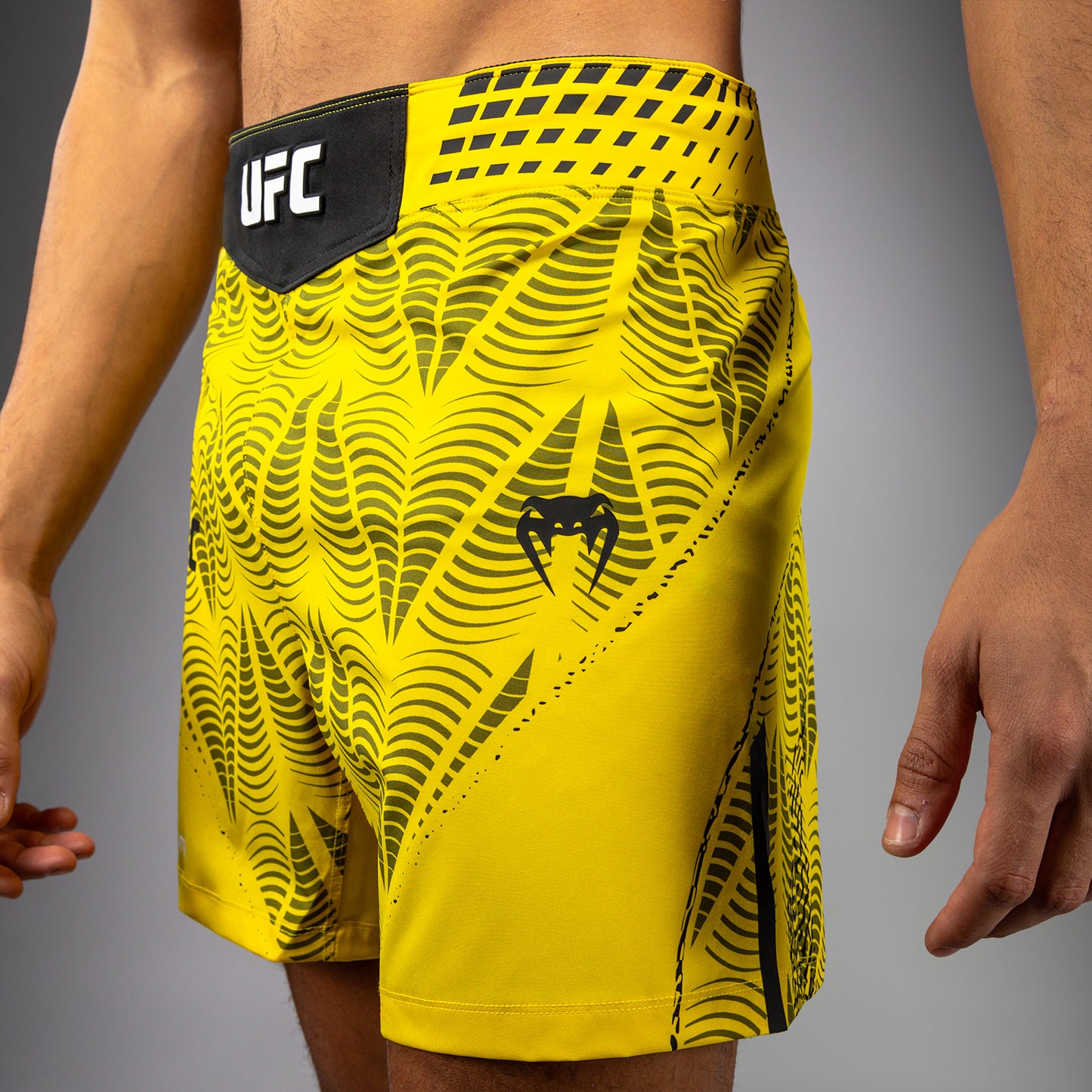 UFC Zenith by Venum Authentic Fight Night Короткие Шорты Fight Мужские - Жёлтый