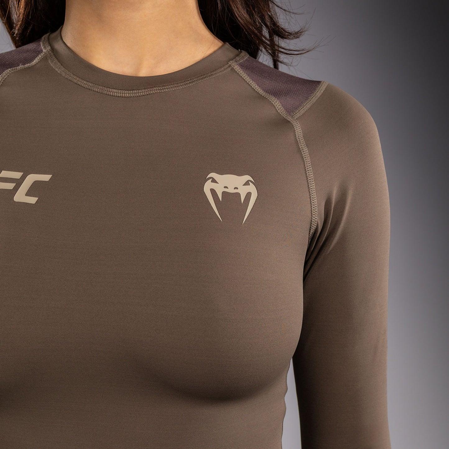 Женский функциональный рашгард с длинным рукавом Venum UFC Unity by Venum Authentic Fight Week - Коричневый