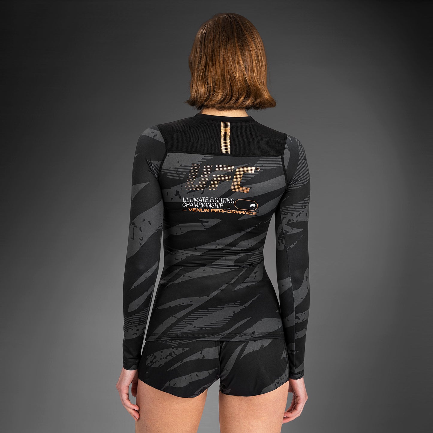 Длинный Рашгард Для Женщин UFC Adrenaline By Venum Fight Week - Urban Camo