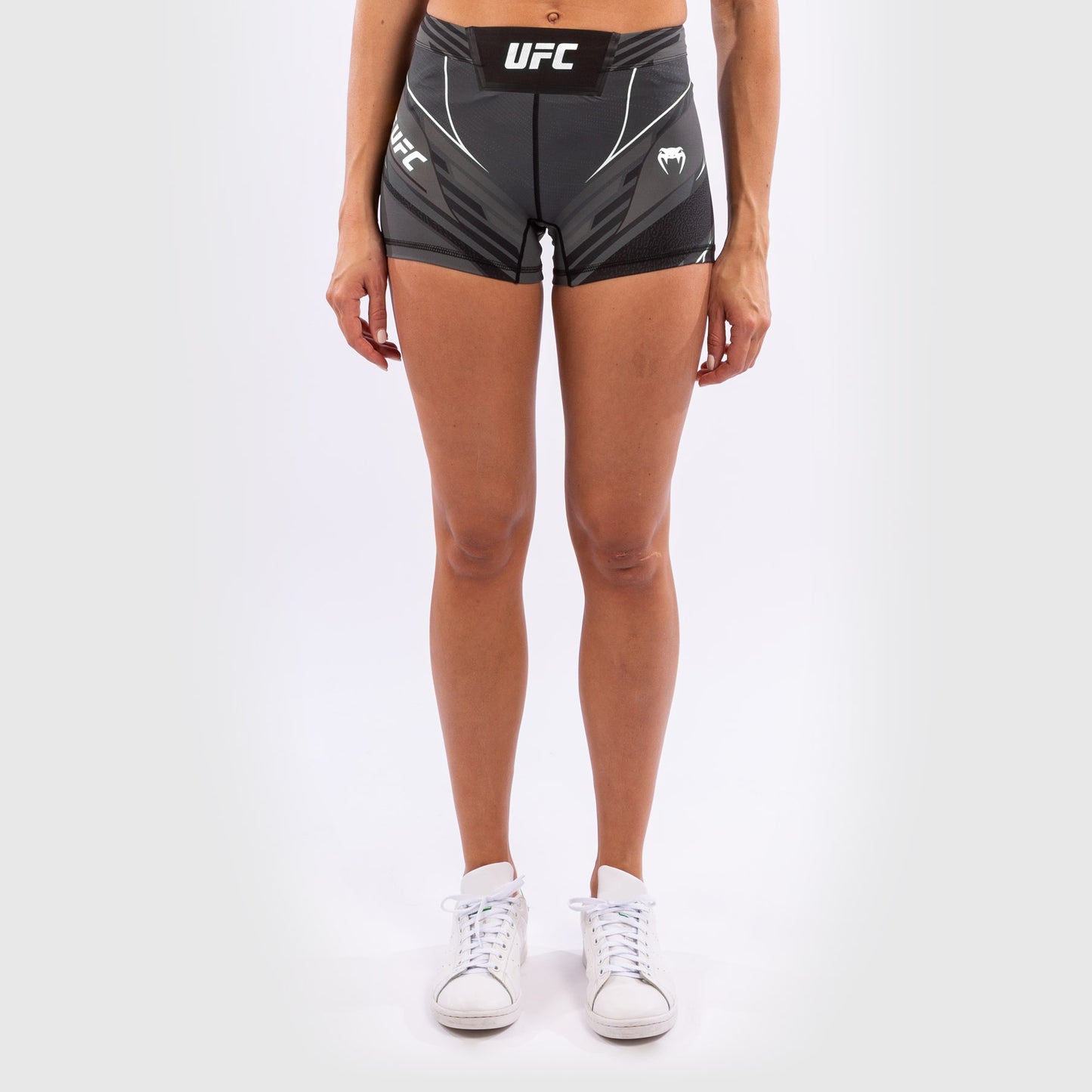 ЖЕНСКИЕ КОМПРЕССИОННЫЕ ШОРТЫ UFC VENUM FIGHT NIGHT TUDO - УКОРОЧЕННЫЙ КРОЙ - Чёрный