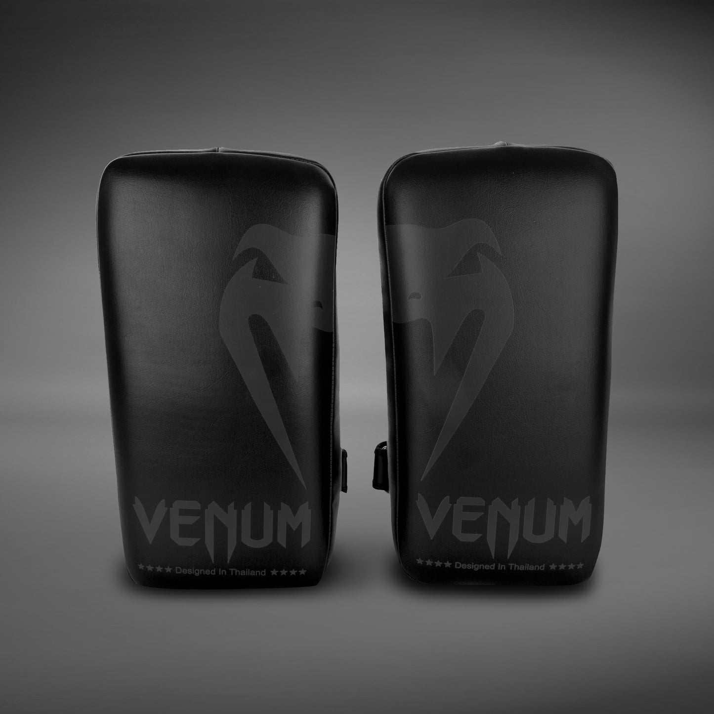 Тайпэды Venum Giant - Черный/Черный (ПАРА)