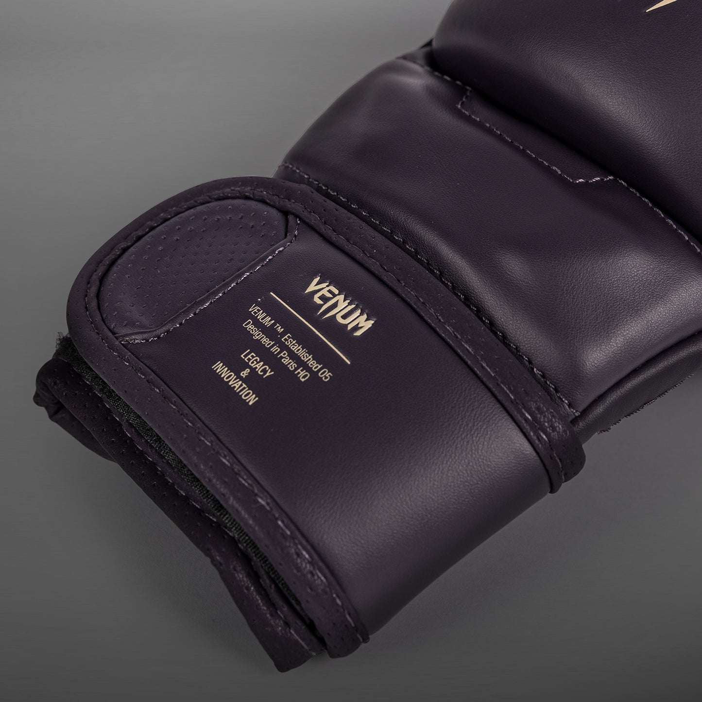 Venum Impact Evo Перчатки для спарринга MMA - Глубокий Фиолетовый