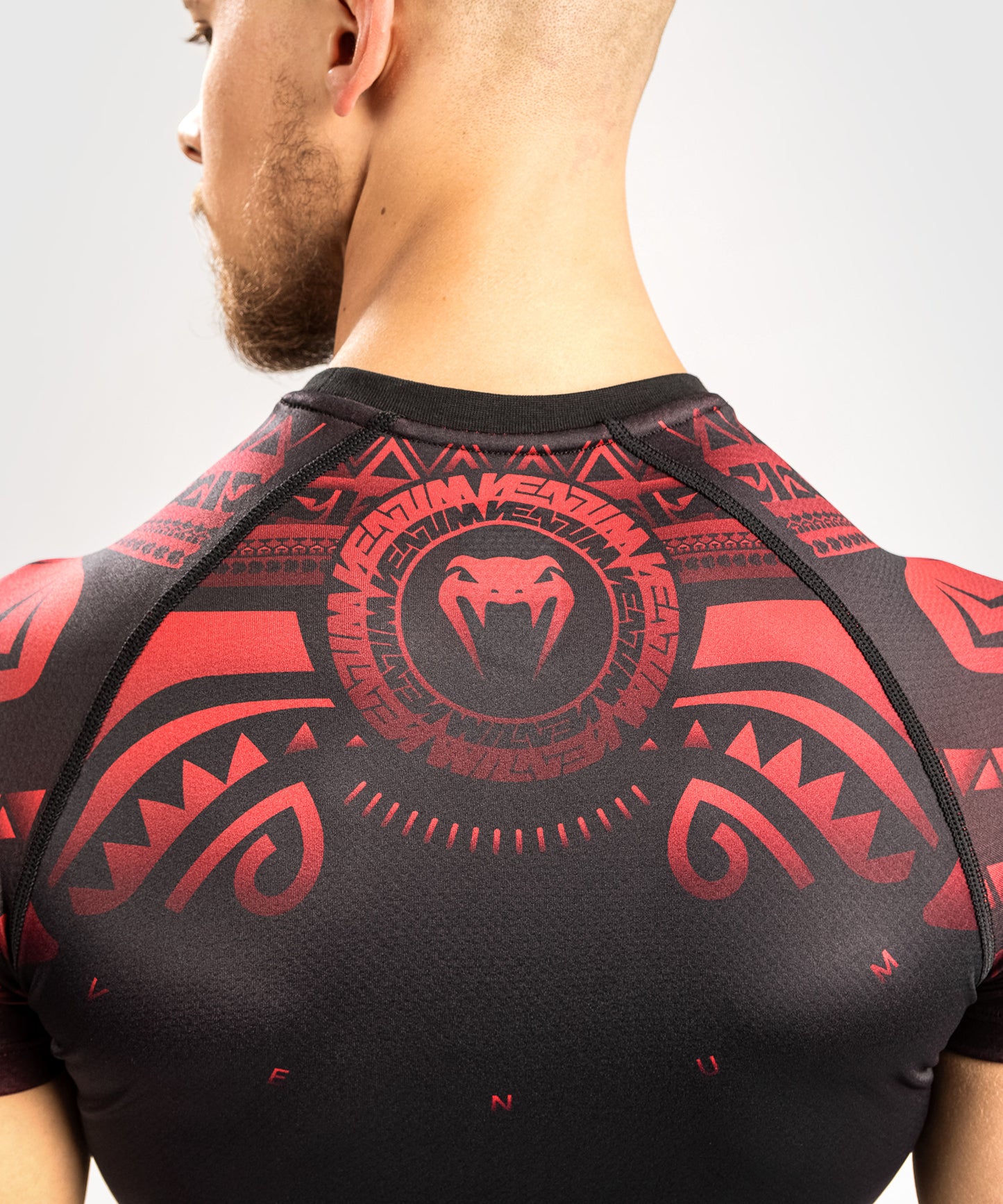 Компрессионная футболка Venum Nakahi - короткий рукав  - черный/красный