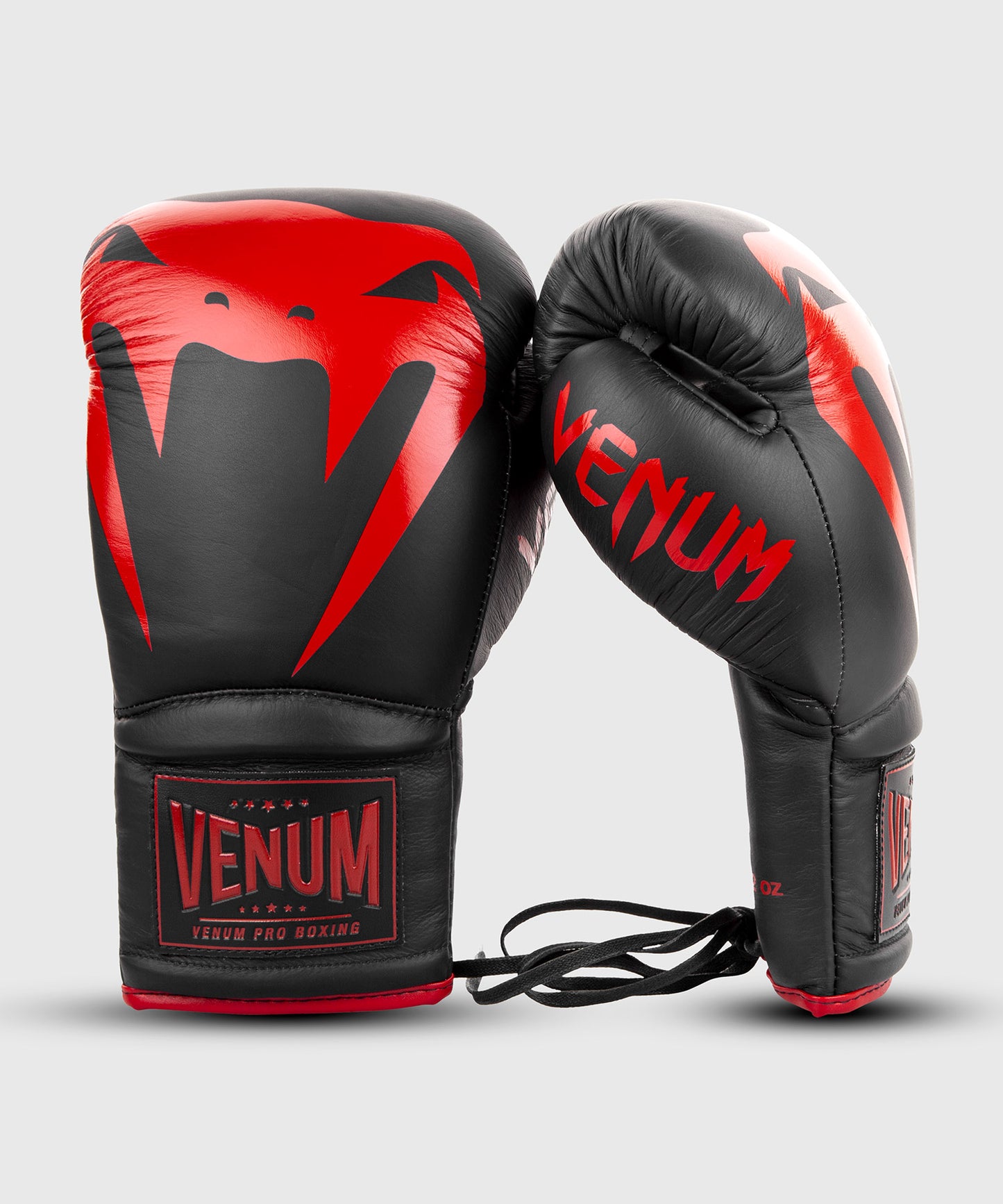 Боксерские перчатки Venum Giant 2.0 Pro-Со шнуровкой - Черный/Красный