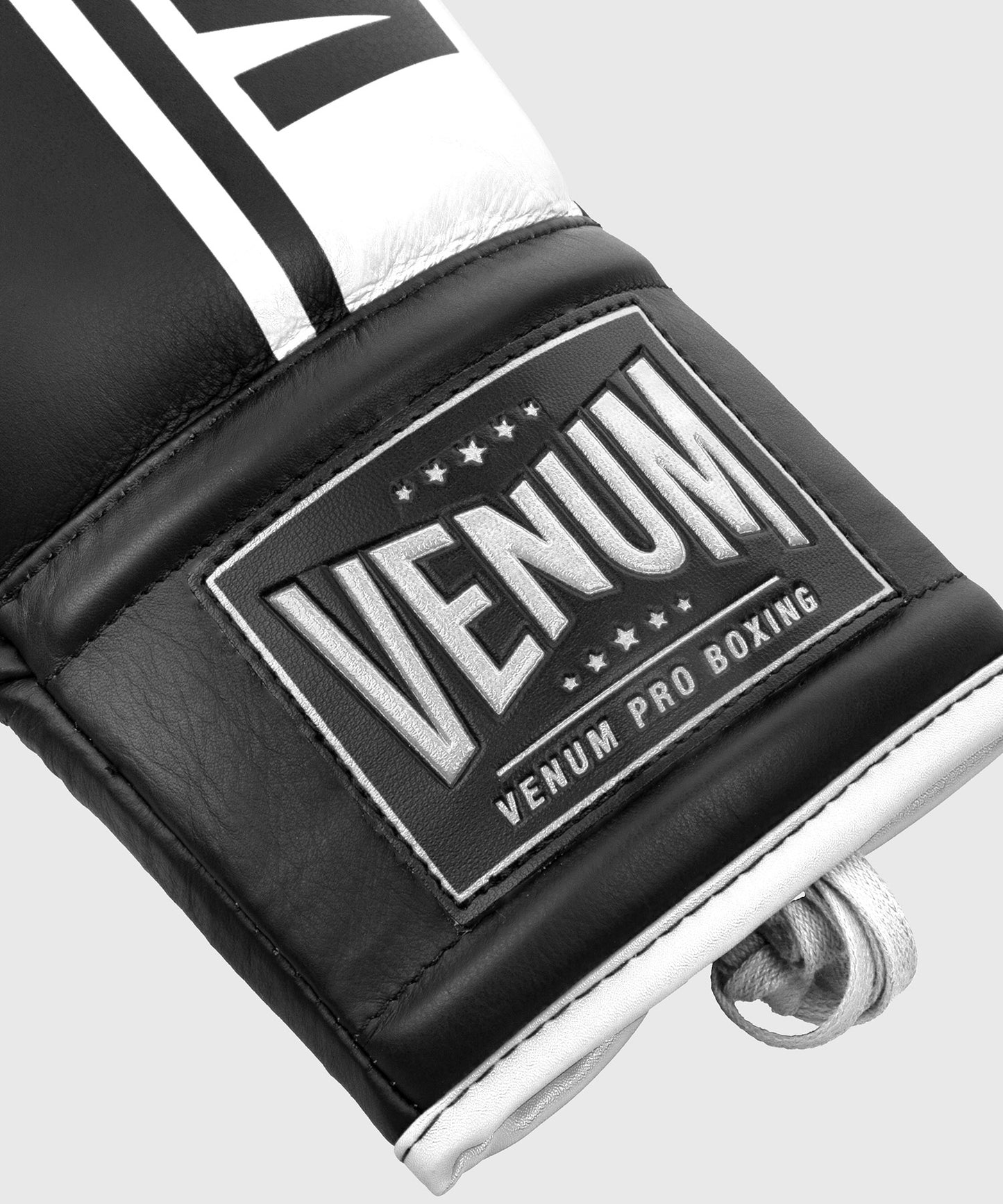 VENUM-03682-108 - Черный/Белый