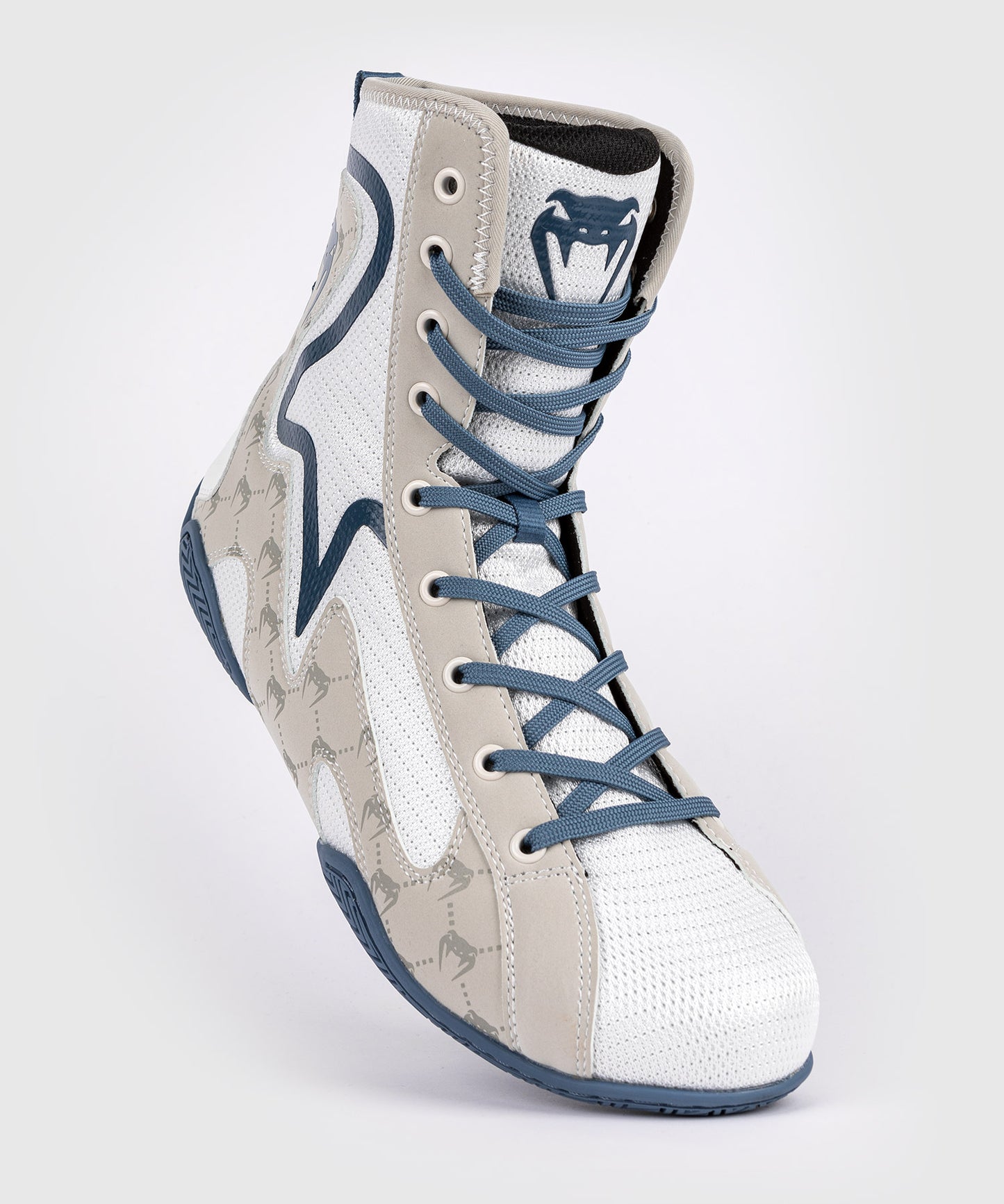 БОКСЕРКИ Venum Elite Monogram – БЕЛЫЙ/СИНИЙ