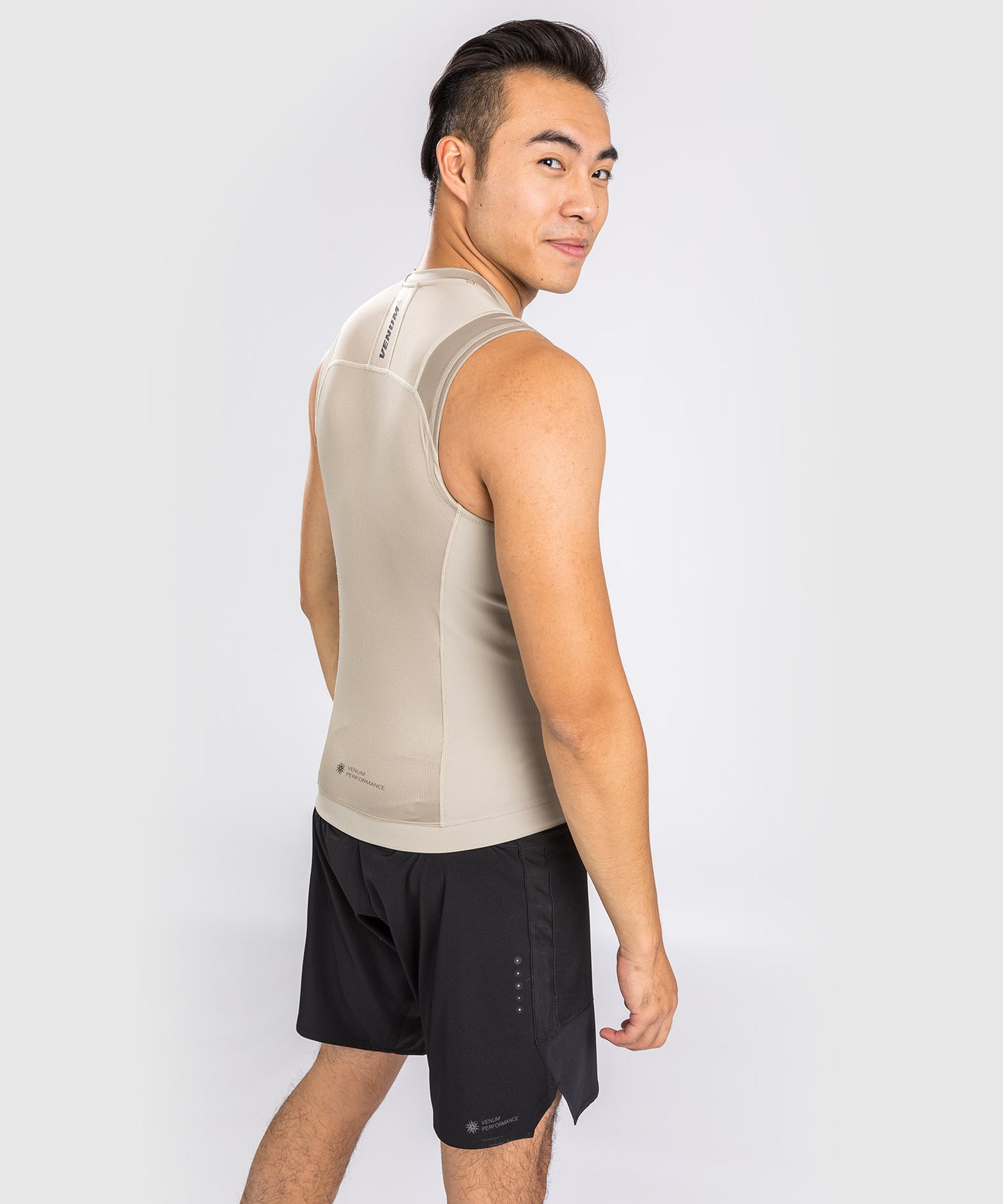 Рашгард Venum G-Fit Air без рукавов - песочный