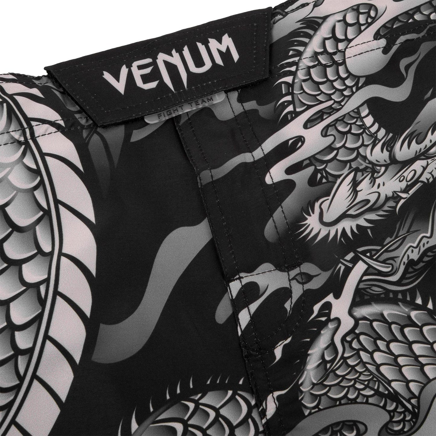 Шорты Venum Dragon's Flight - Черный/Песочный