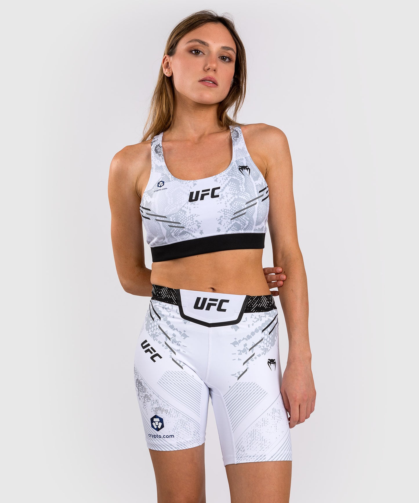 UFC Adrenaline by Venum Authentic Fight Night Женские шорты Vale Tudo Short - Long Fit - White