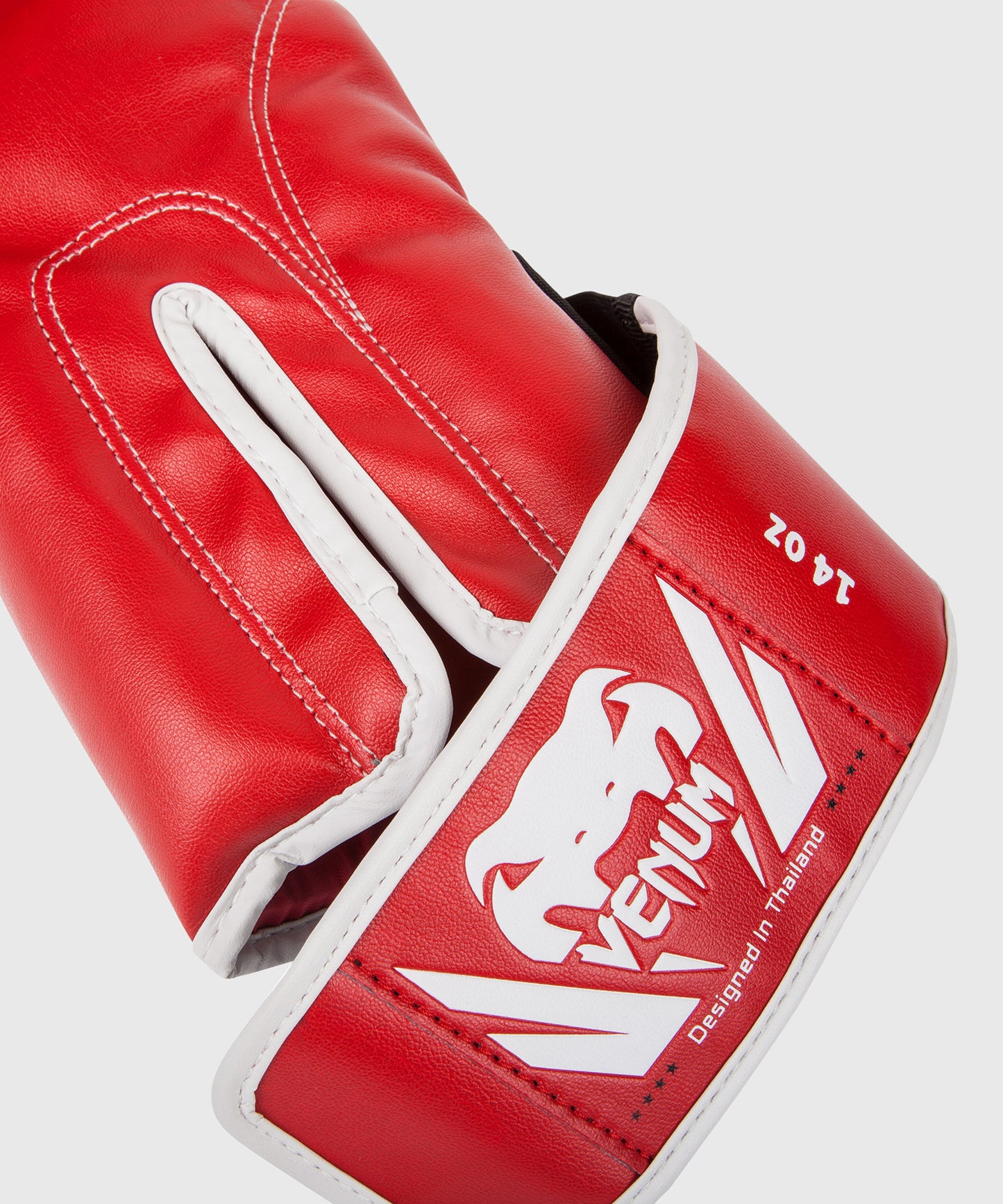 Боксерские перчатки Venum Challenger 2.0 - красные
